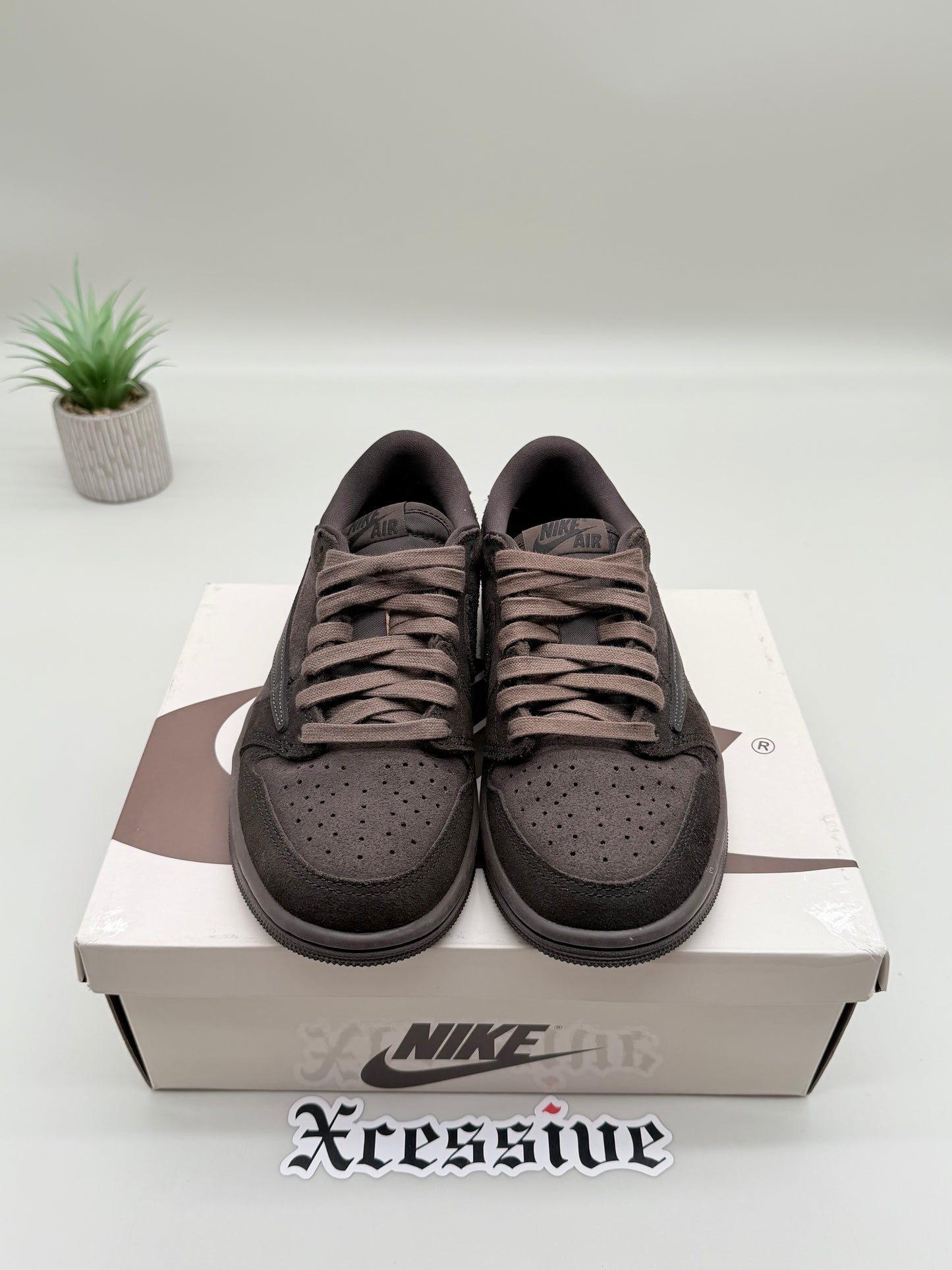 Jordan 1 Low Travis Scott Velvet