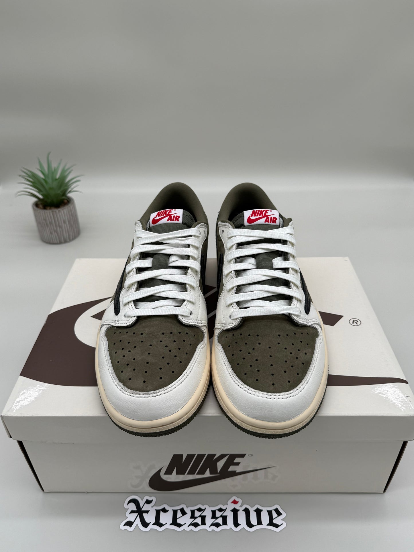 Jordan 1 Low Travis Scott Medium Olive