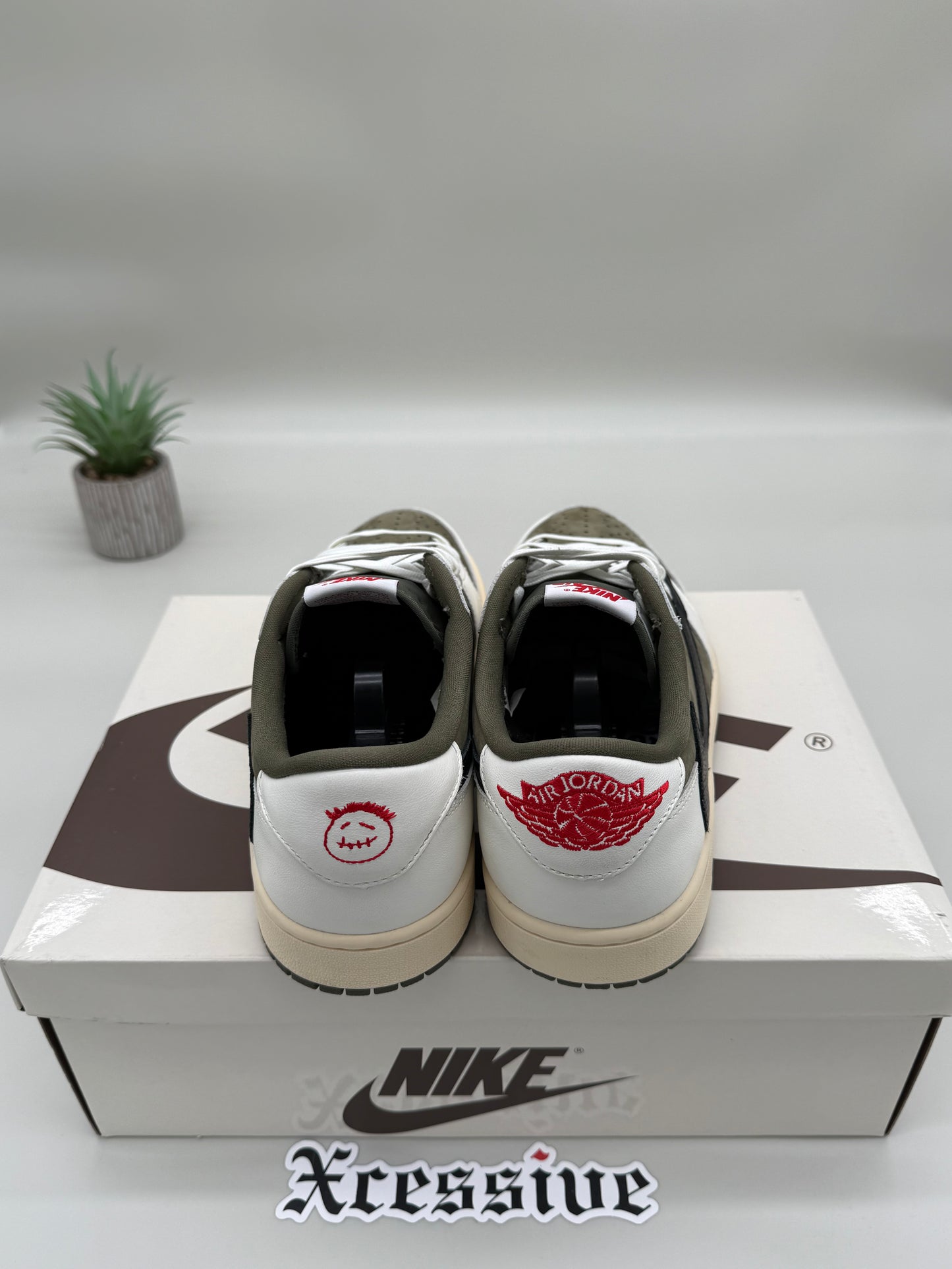 Jordan 1 Low Travis Scott Medium Olive