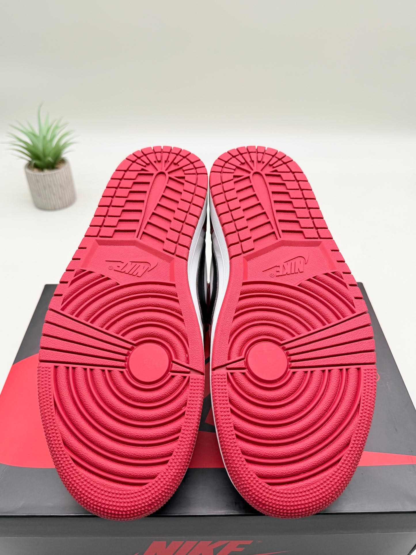 Jordan 1 Low Chicago
