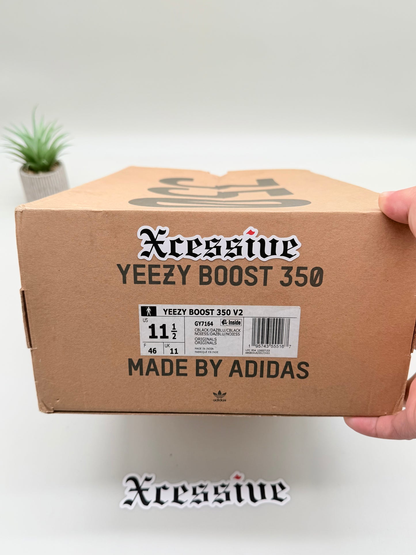 adidas Yeezy Boost 350 V2 Dazzling Blue