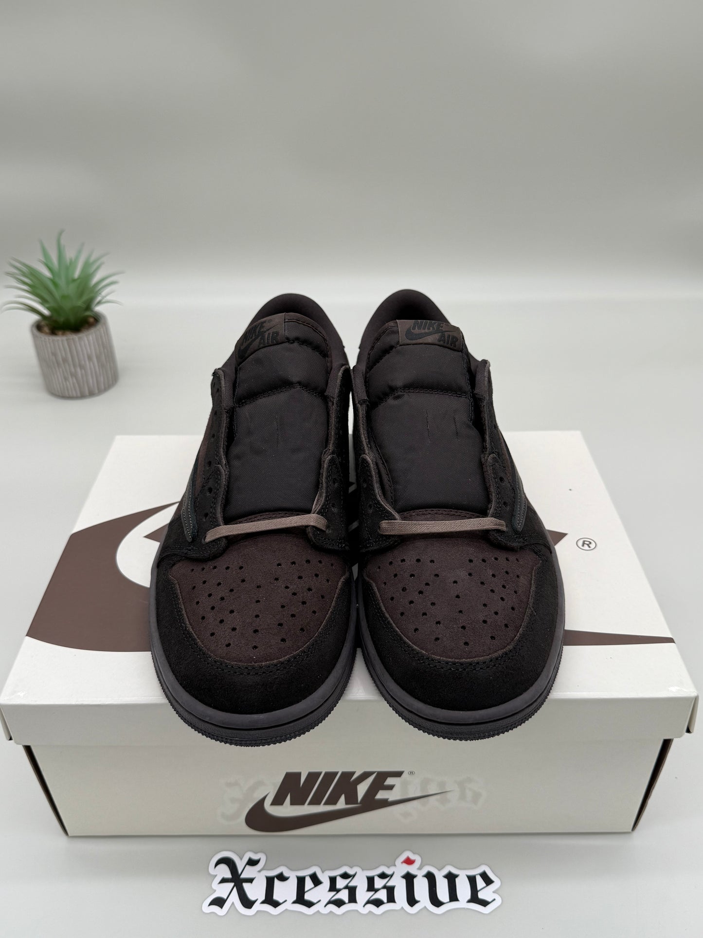 Jordan 1 Low Travis Scott Velvet