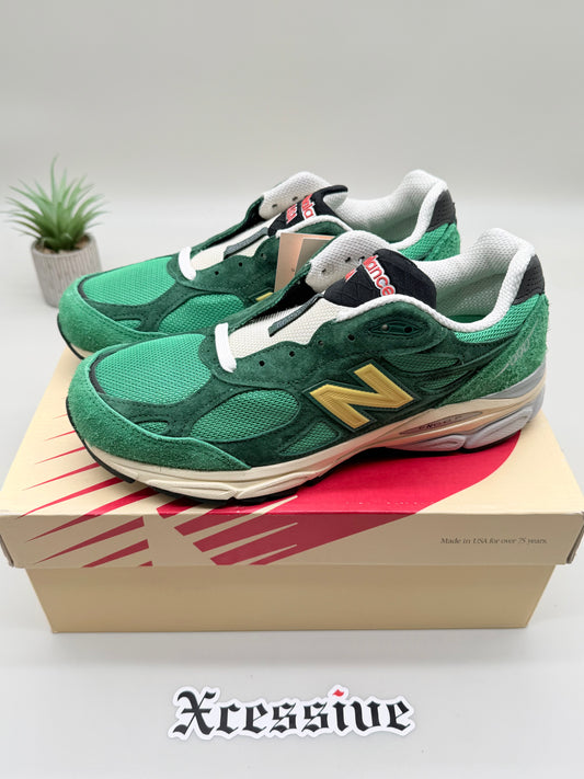 New Balance 990v3 Varsity Green Gold