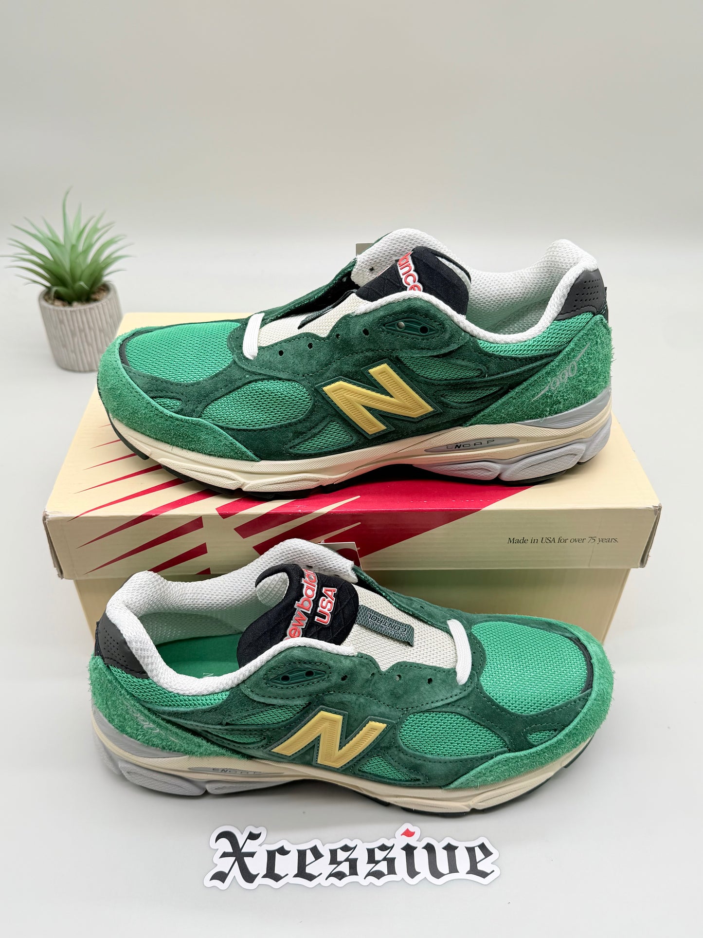 New Balance 990v3 Varsity Green Gold
