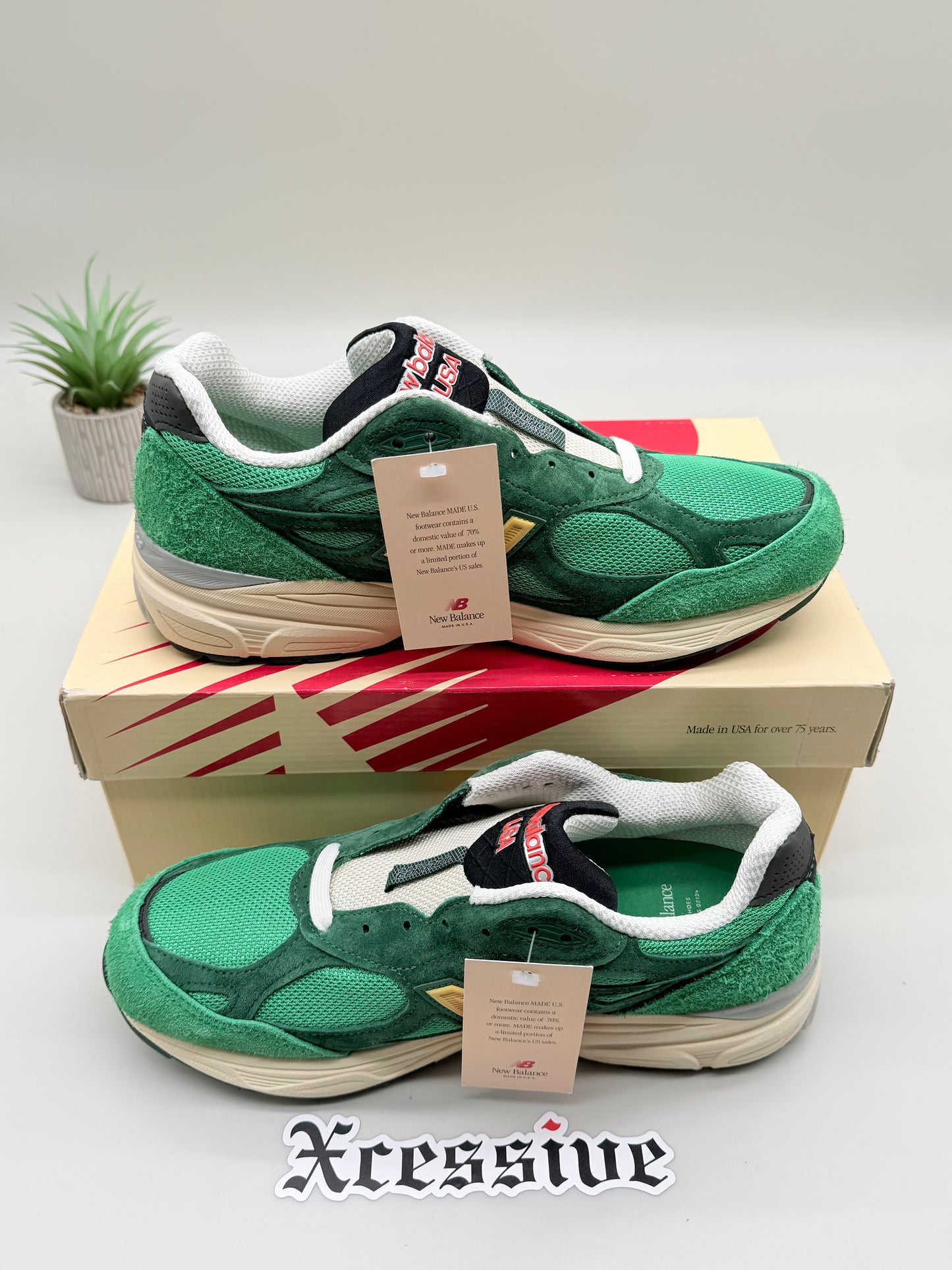 New Balance 990v3 Varsity Green Gold