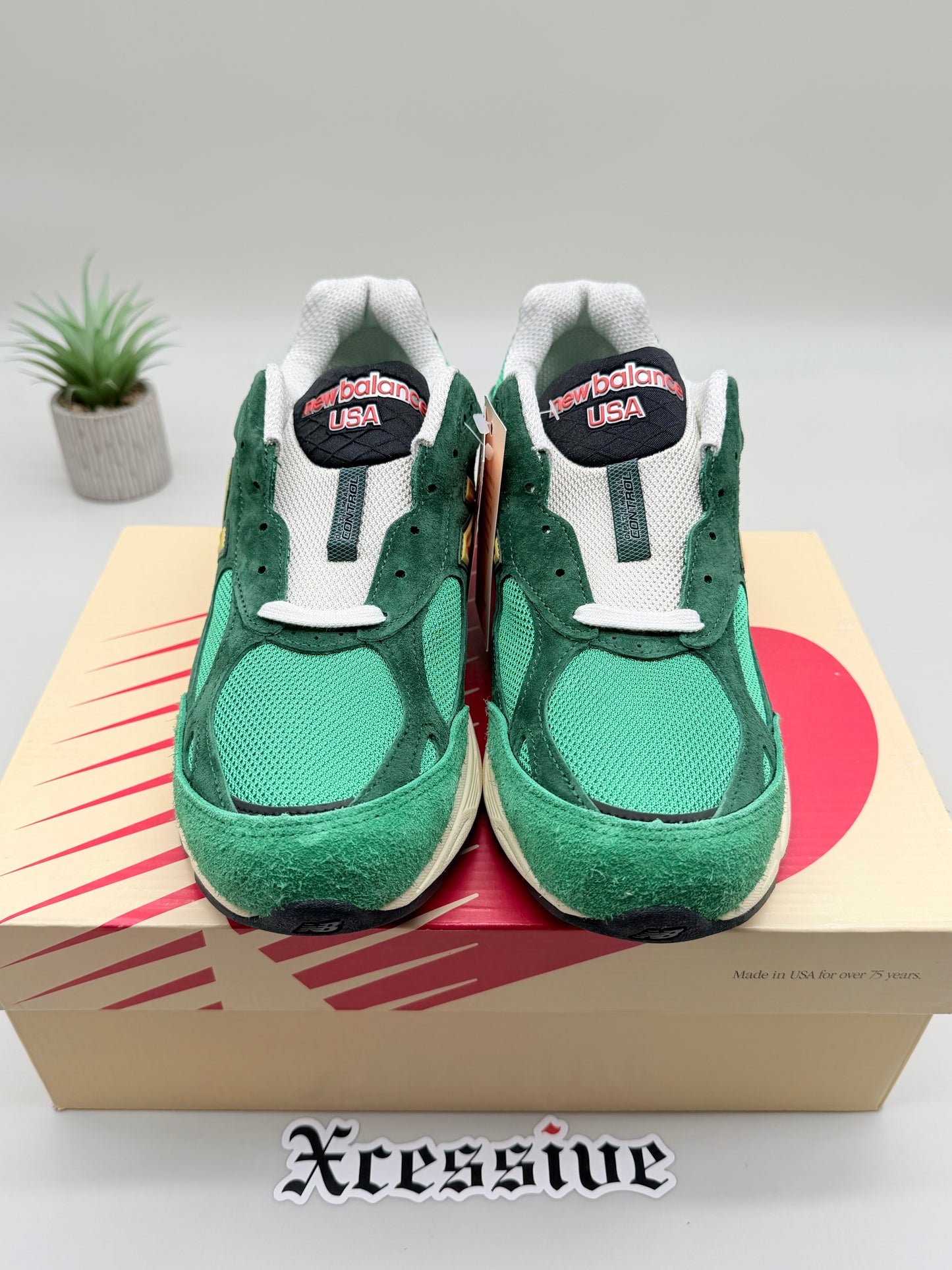 New Balance 990v3 Varsity Green Gold