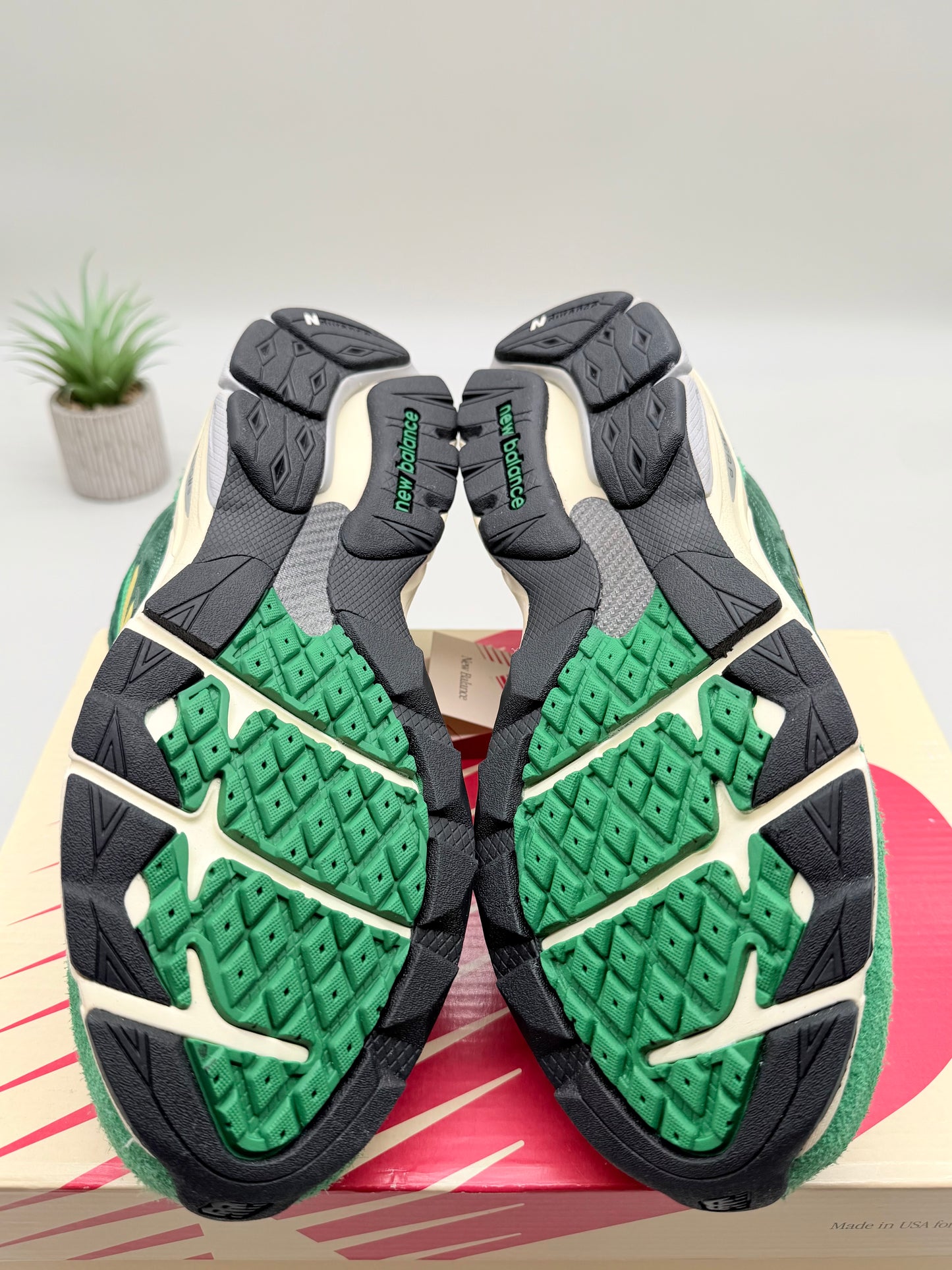 New Balance 990v3 Varsity Green Gold