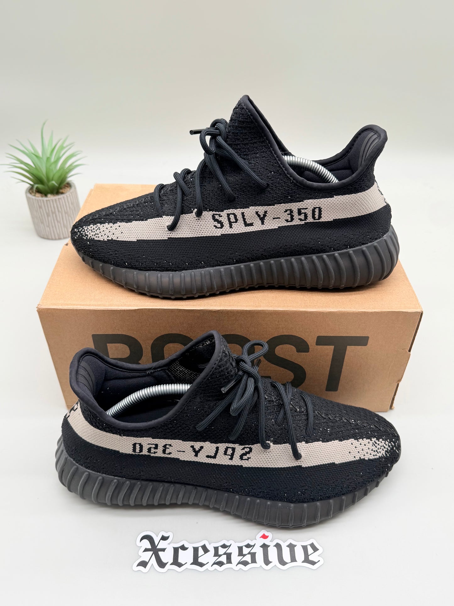 Adidas Yeezy Boost 350 V2 Oreo