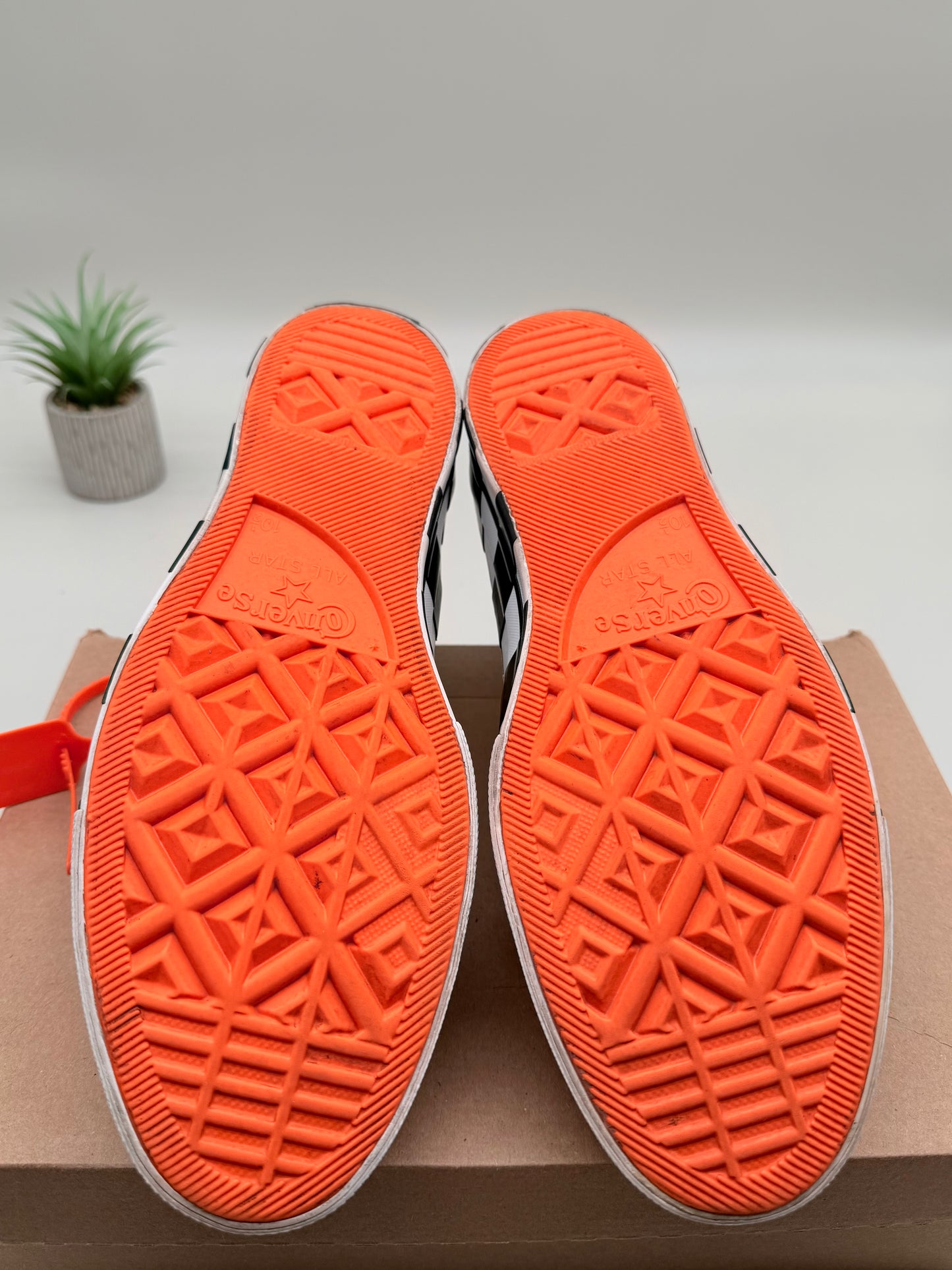 Off-White Converse Chuck Taylor All Star 70