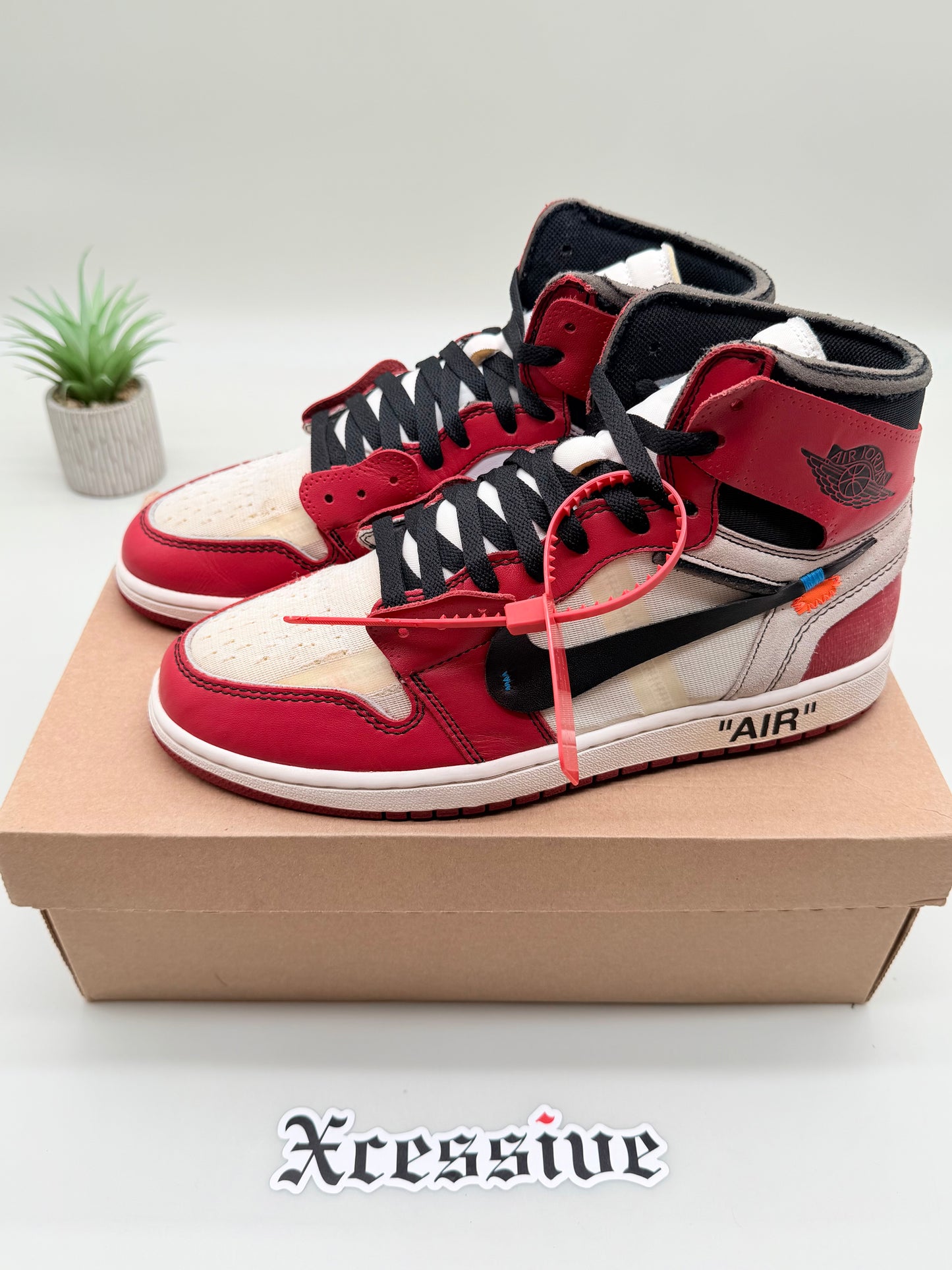 Off-White Jordan 1 Chicago