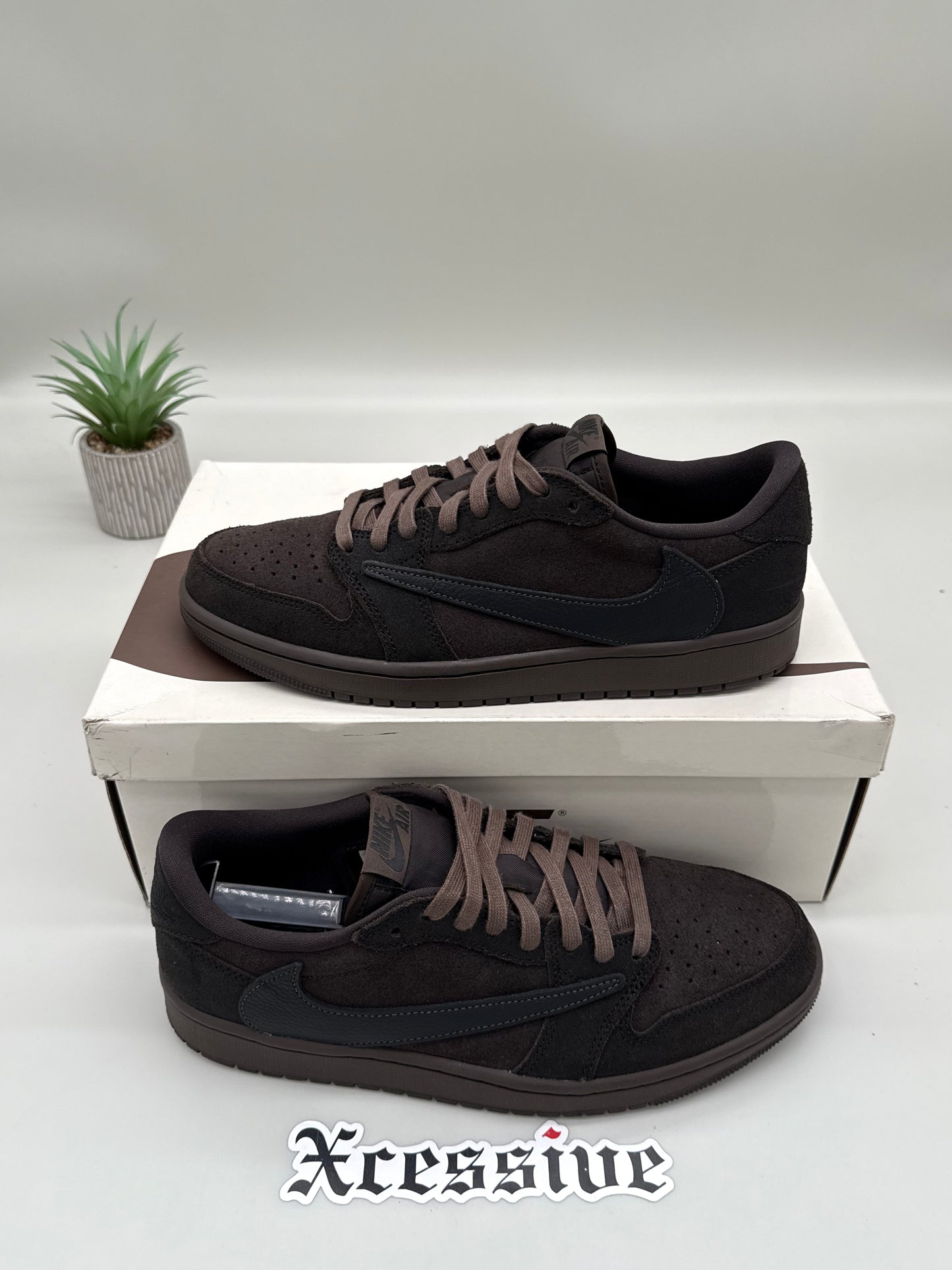 Jordan 1 Low Travis Scott Velvet