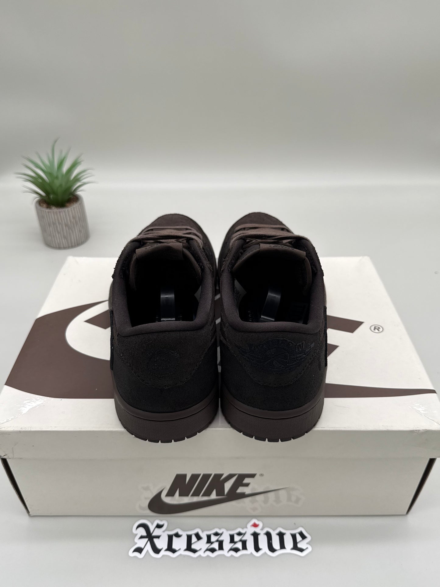 Jordan 1 Low Travis Scott Velvet