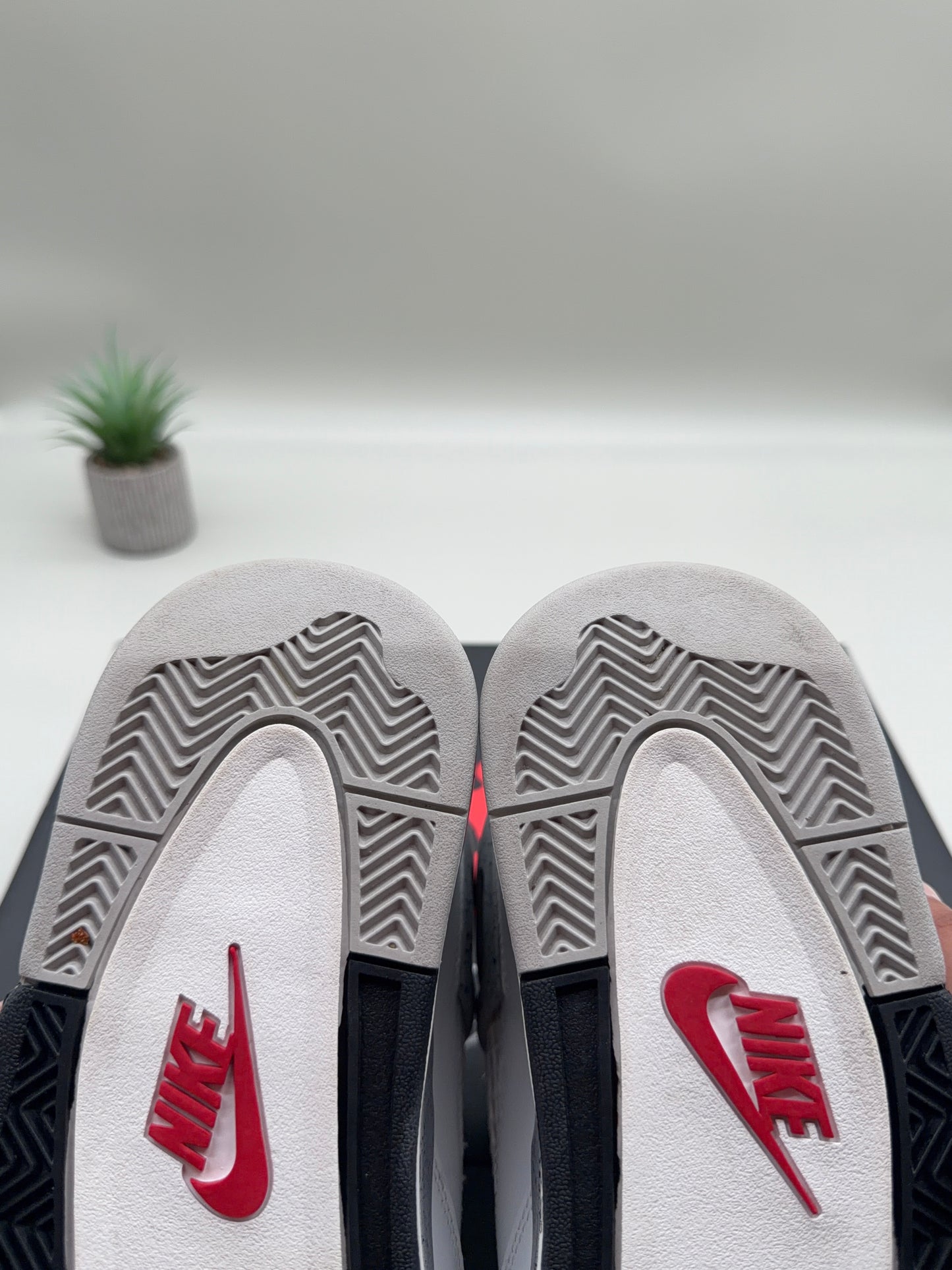 Jordan 4 White Cement