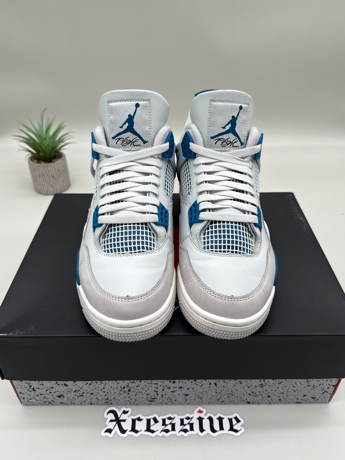 Jordan 4 Military Blue