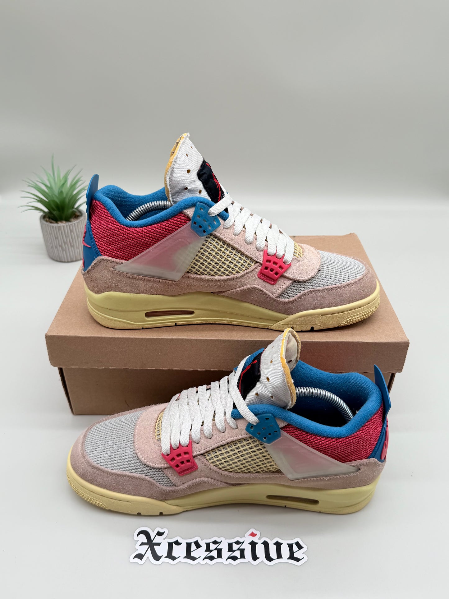 Jordan 4 Union Guava