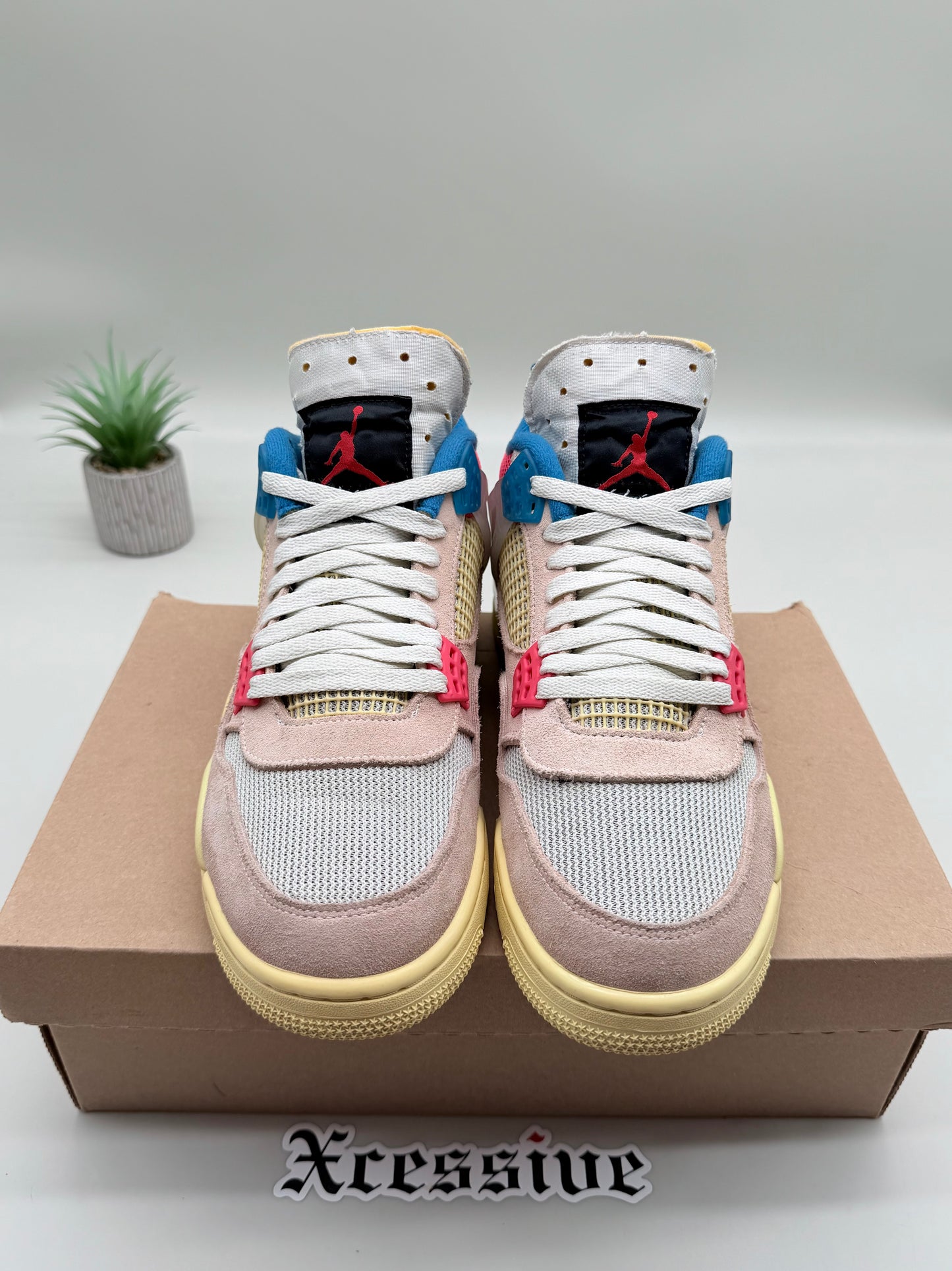 Jordan 4 Union Guava