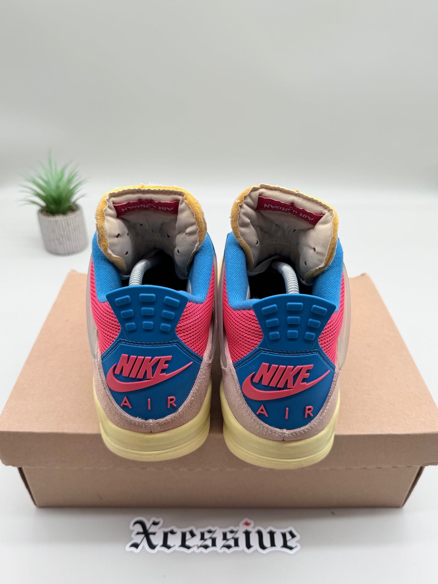 Jordan 4 Union Guava