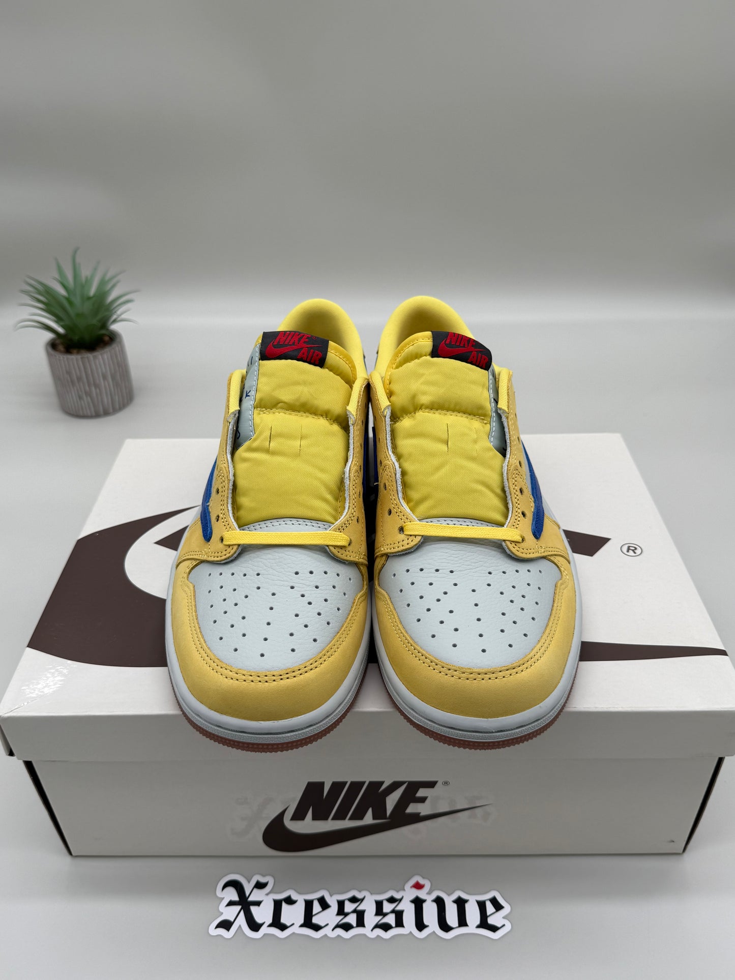 Jordan 1 Low Travis Scott Canary
