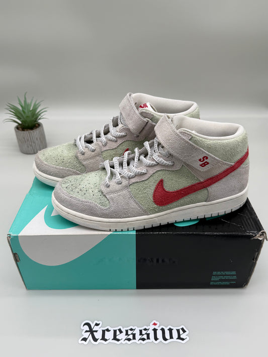 Nike SB Dunk Mid White Widow