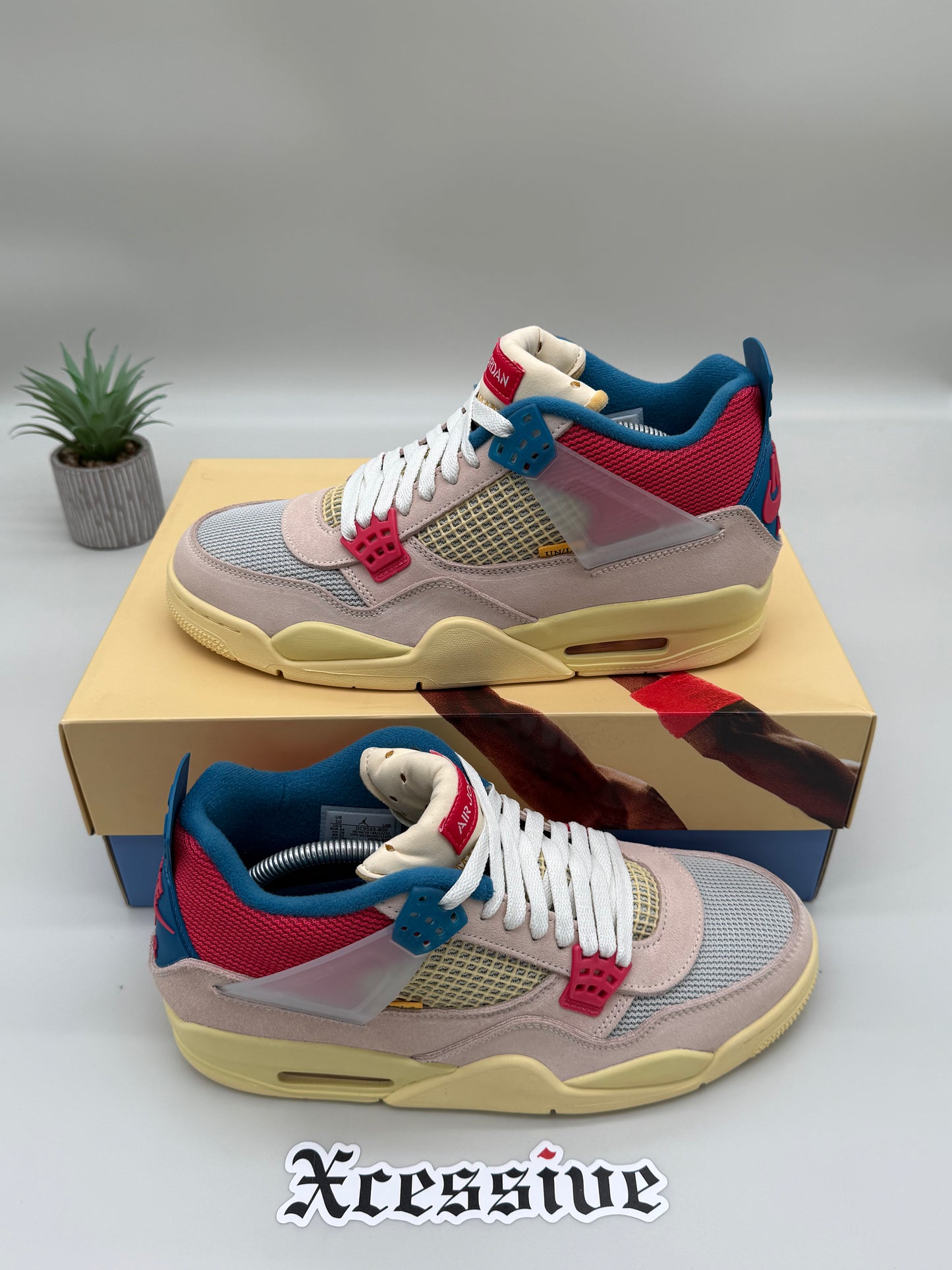 Jordan 4 Union Guava