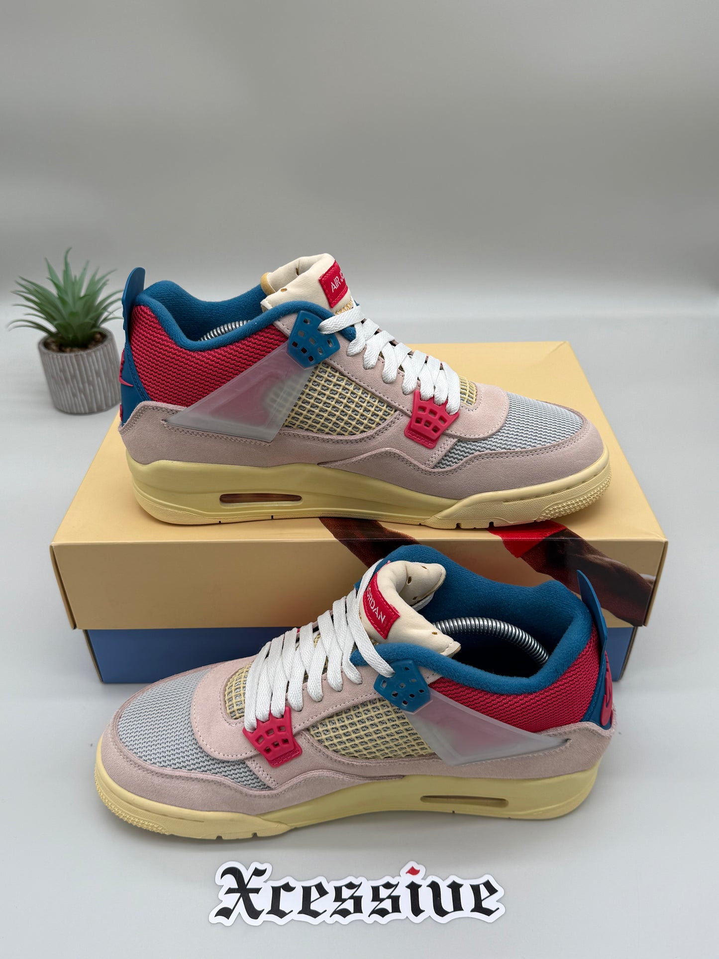 Jordan 4 Union Guava