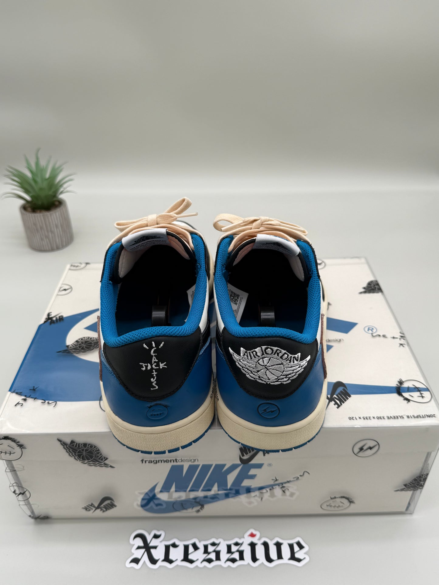 Jordan 1 Low Travis Scott Fragment