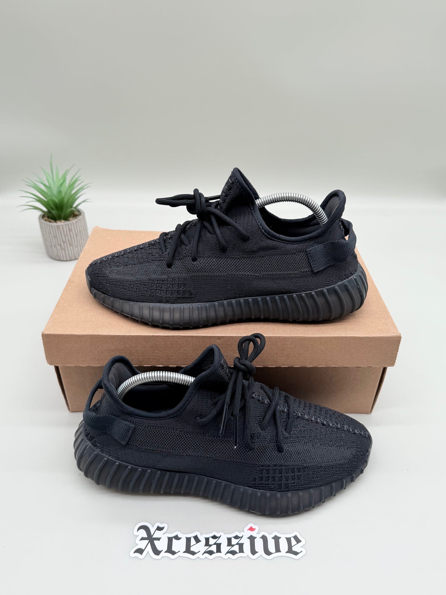 adidas Yeezy Boost 350 V2 Onyx