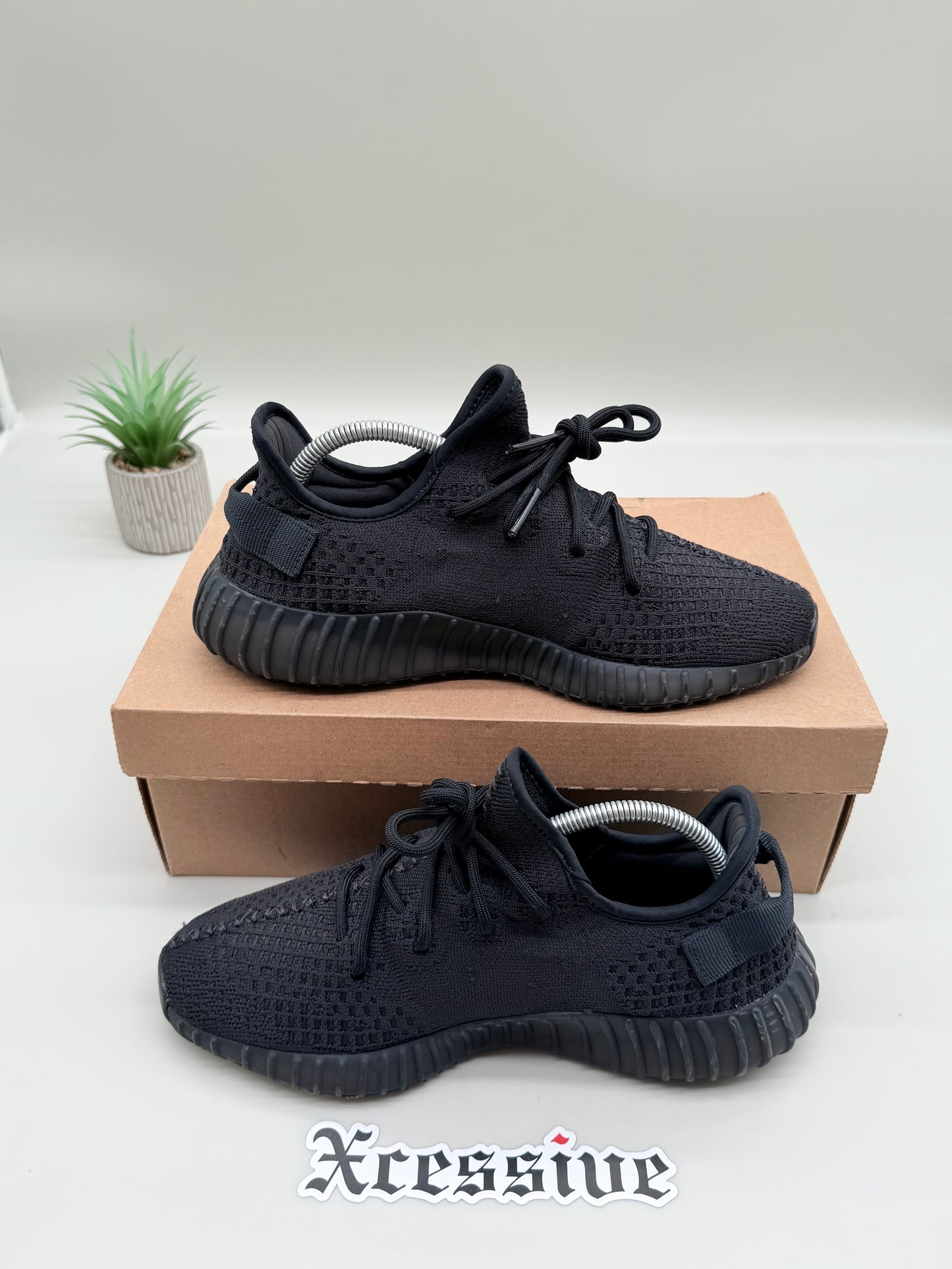 adidas Yeezy Boost 350 V2 Onyx
