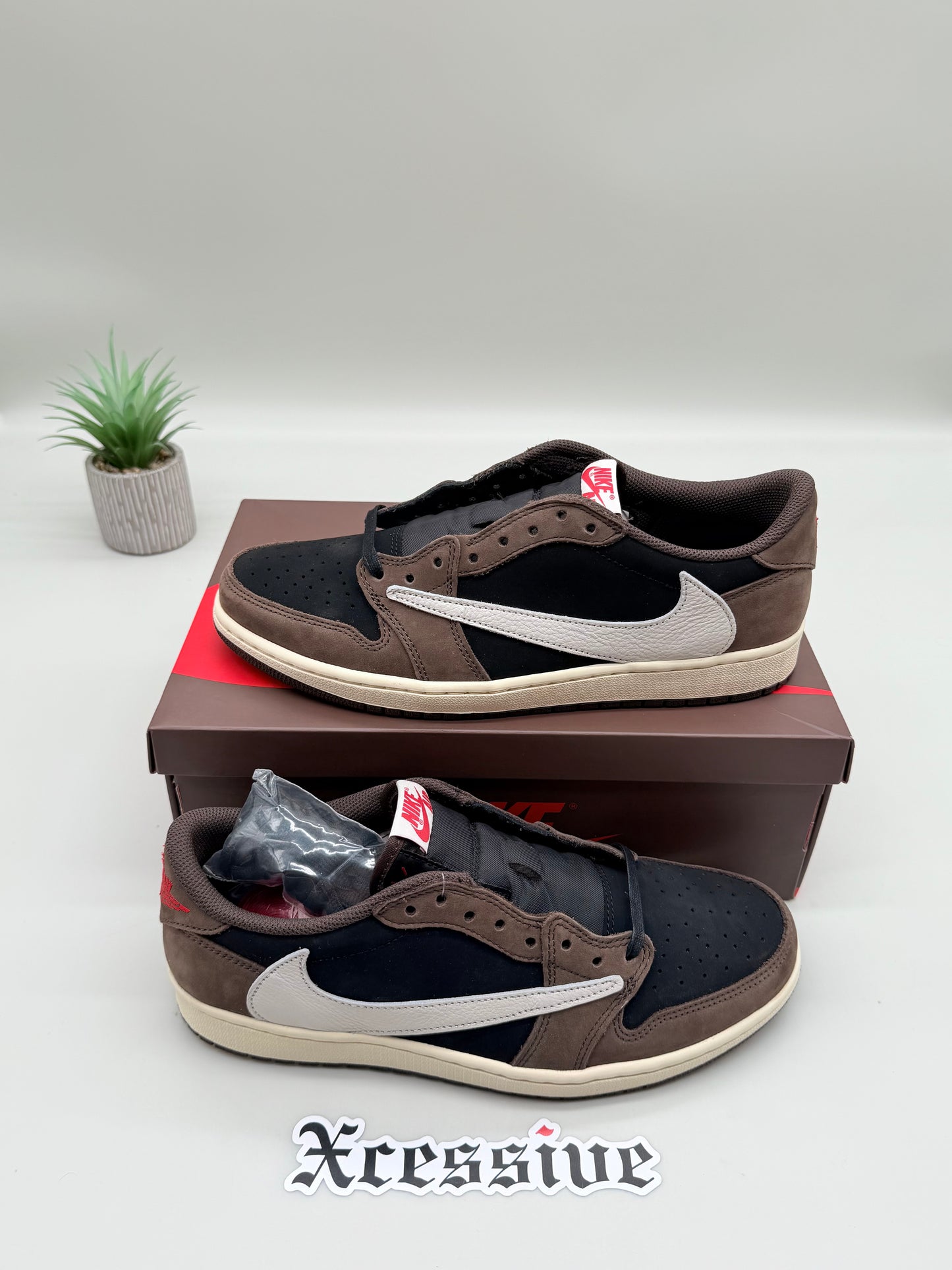 Jordan 1 Low Travis Scott Mocha