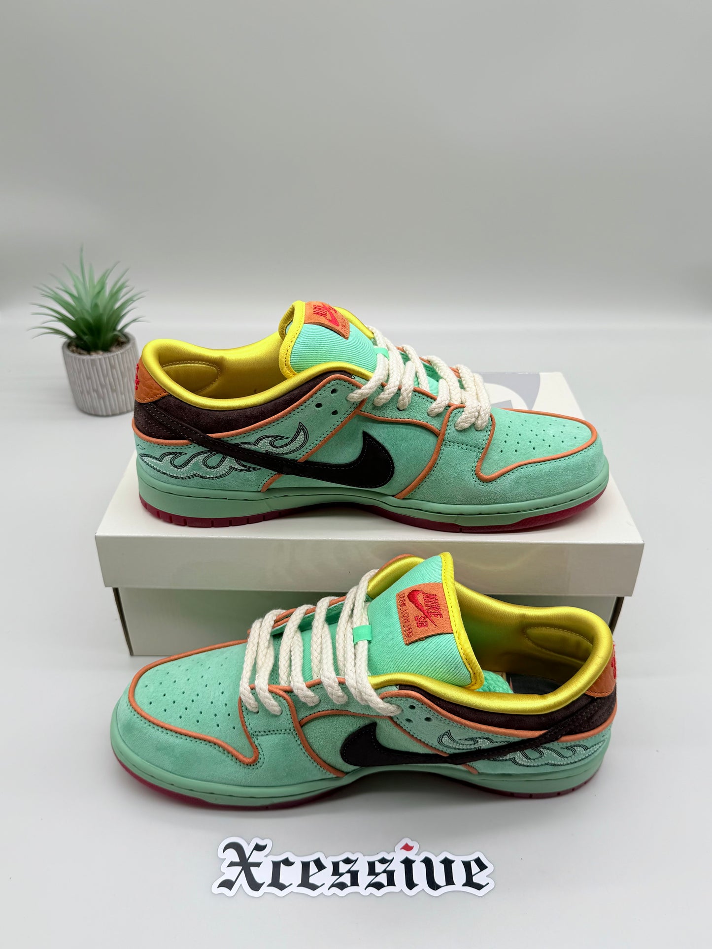 Nike SB Dunk Low Rodeo Tourmaline