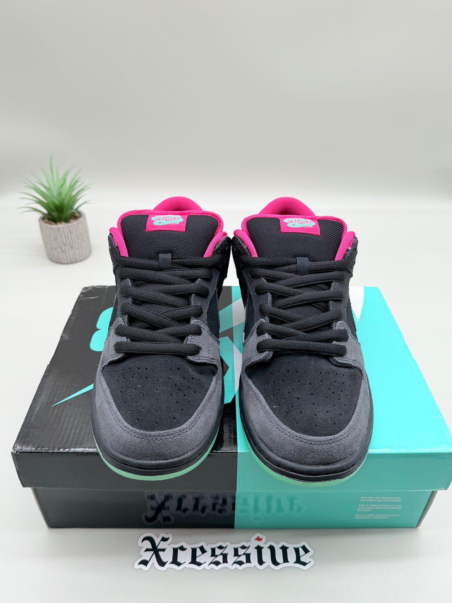Nike SB Dunk Low Northern Lights
