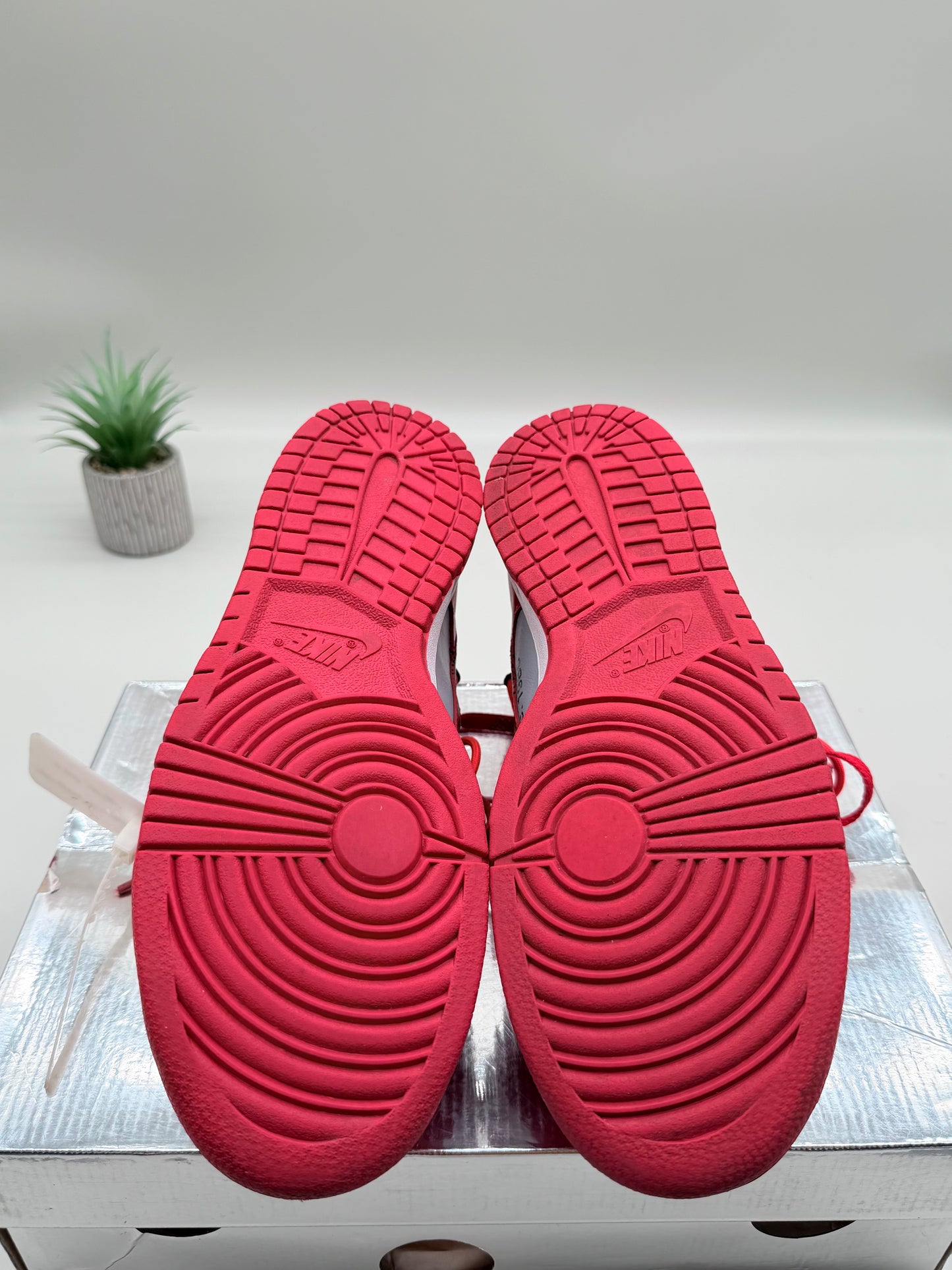Off-White Nike Dunk Low University Red