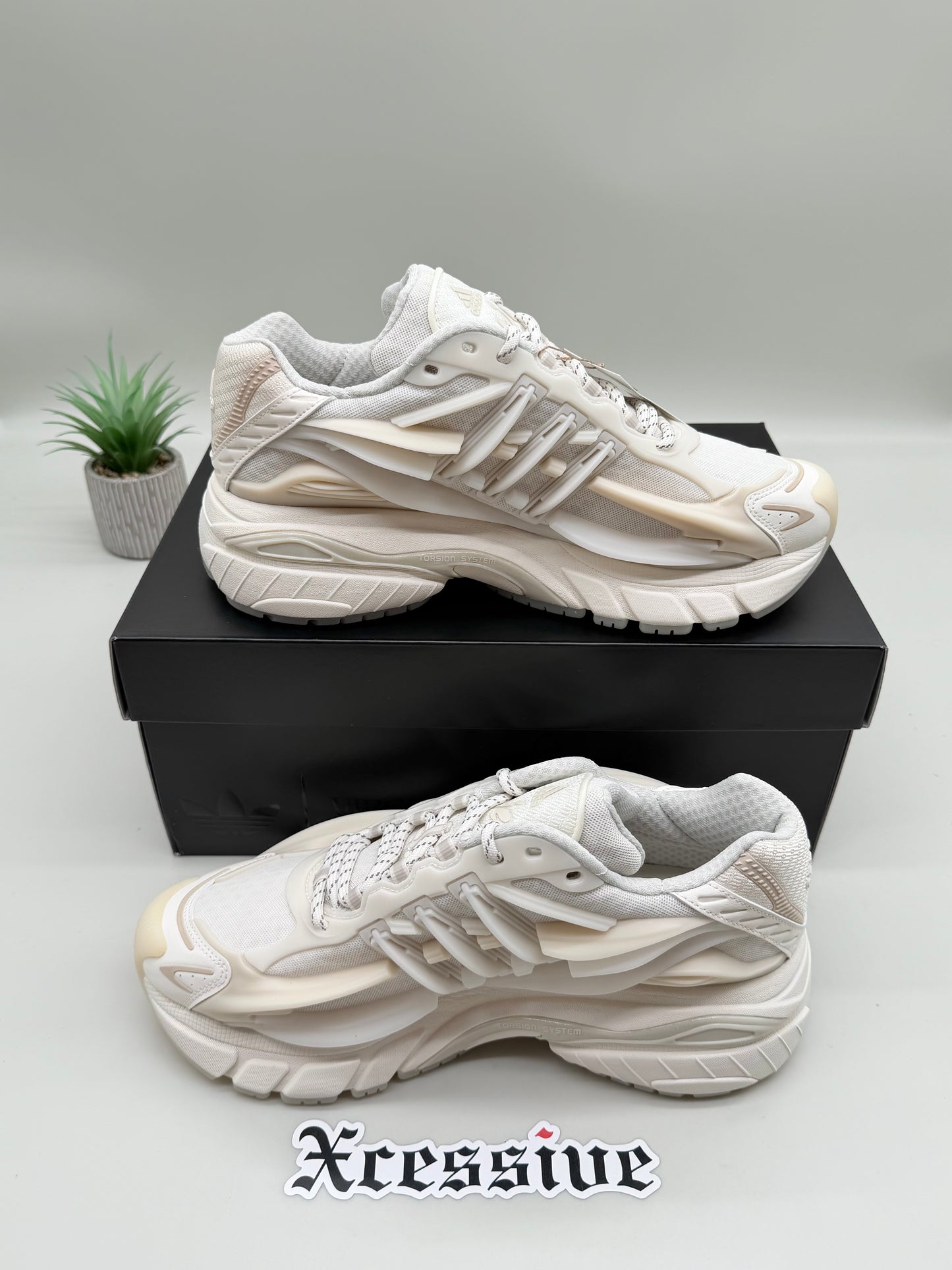 Adidas Adistar Jellyfish Pharrell Williams White
