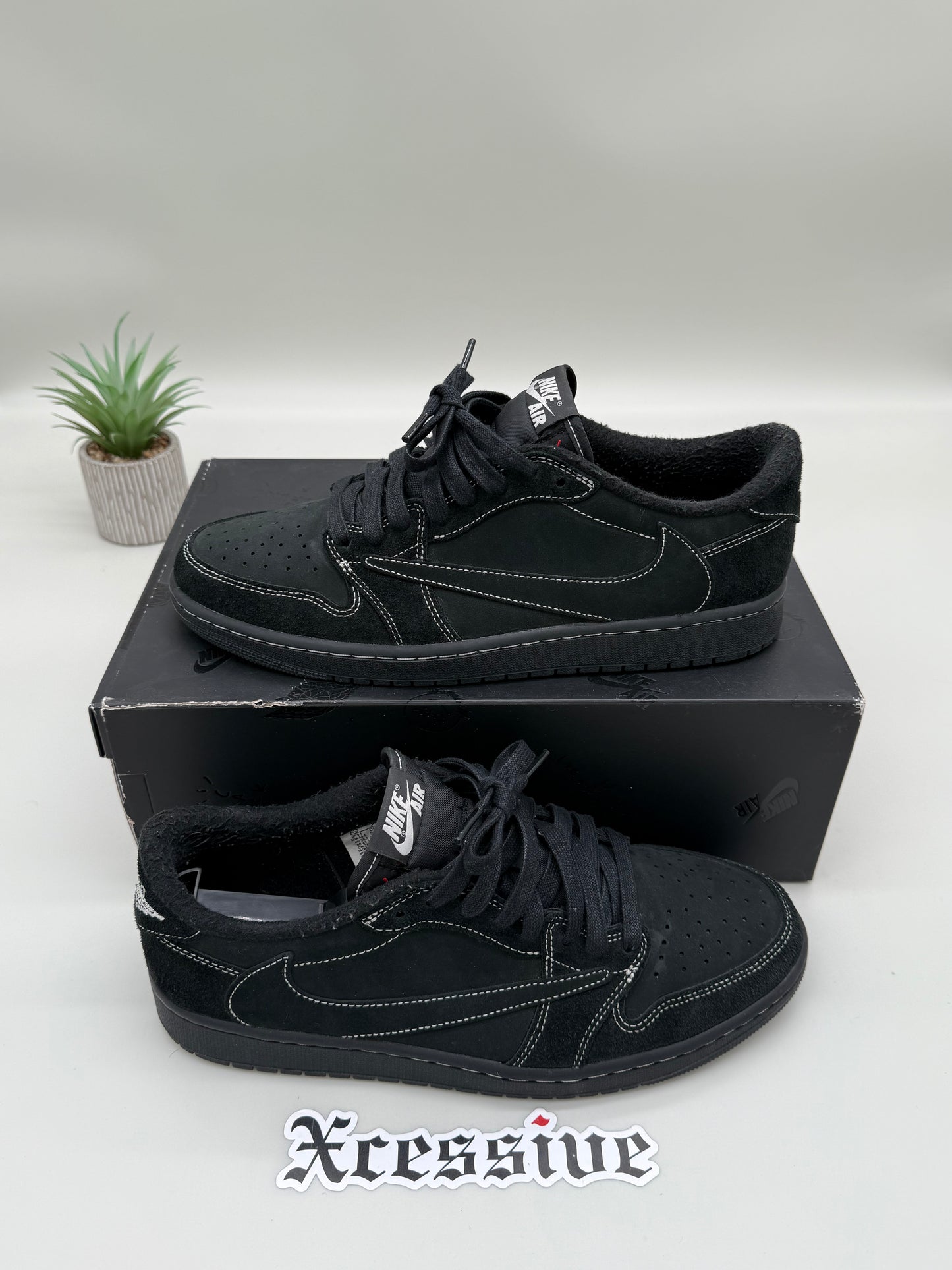 Jordan 1 Low Travis Scott Phantom