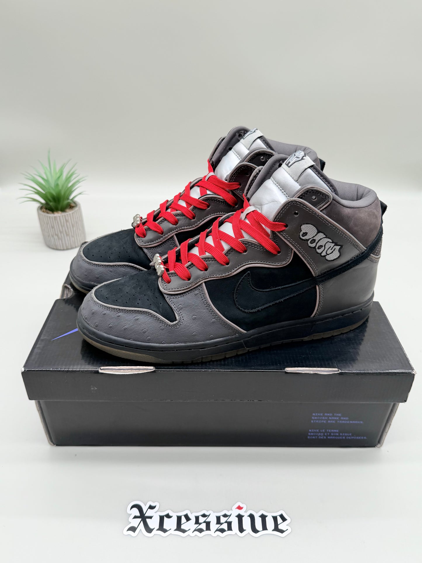 Nike SB Dunk High MF Doom