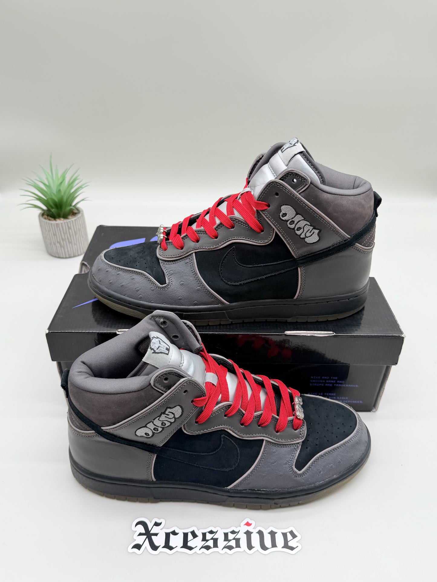 Nike SB Dunk High MF Doom