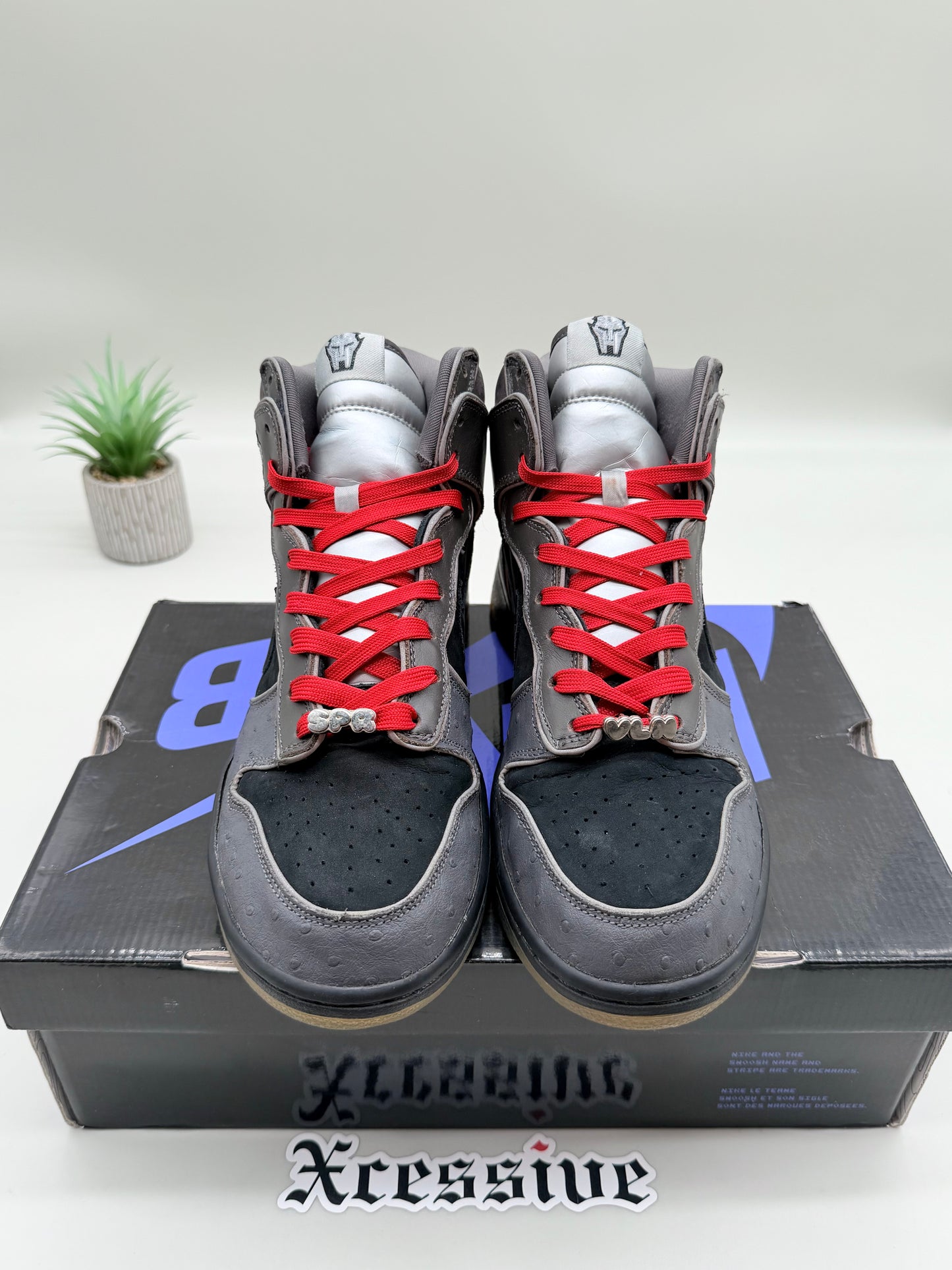 Nike SB Dunk High MF Doom