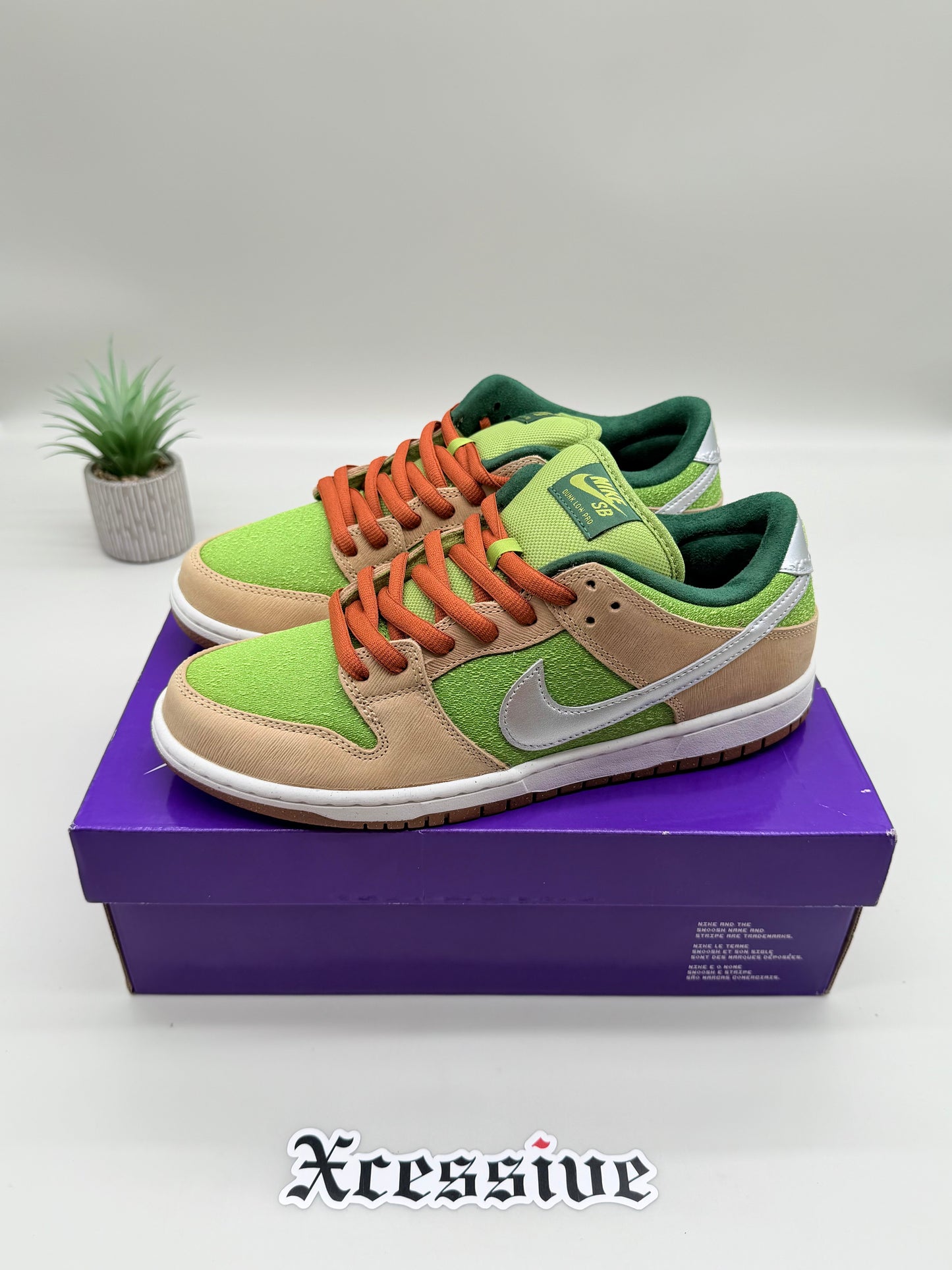 Nike SB Dunk Low Escargot