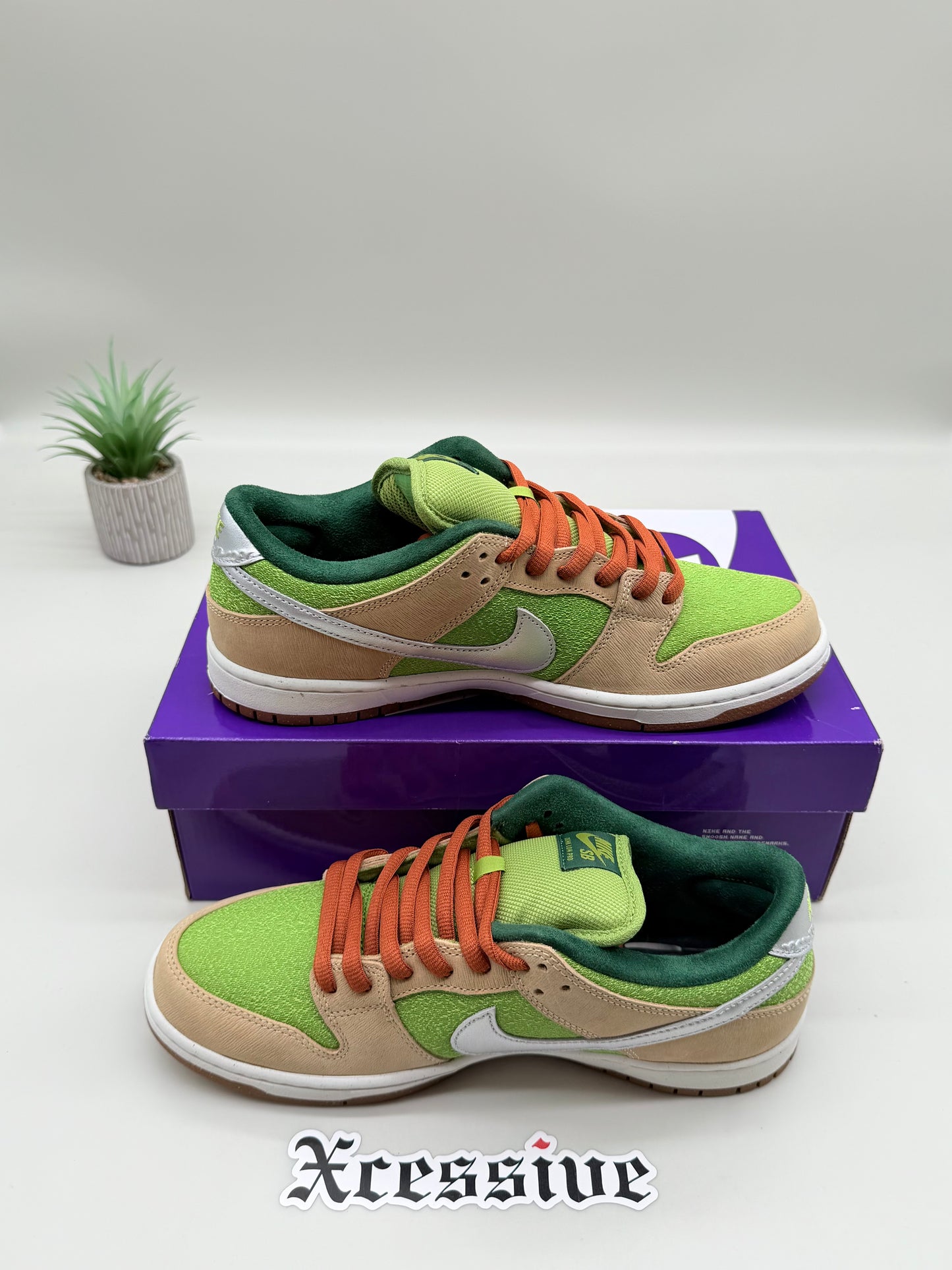 Nike SB Dunk Low Escargot