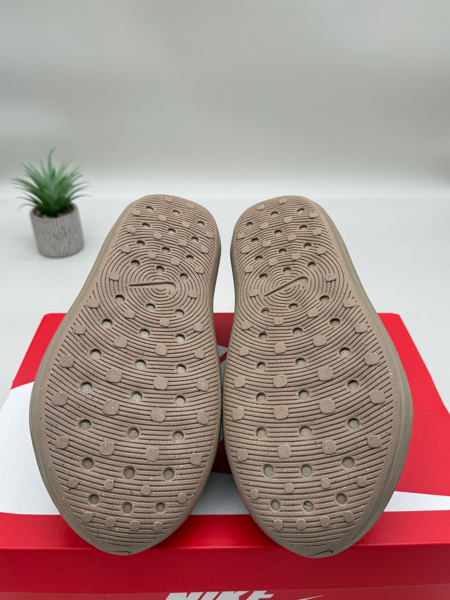 Nike ReactX Rejuven8 Khaki