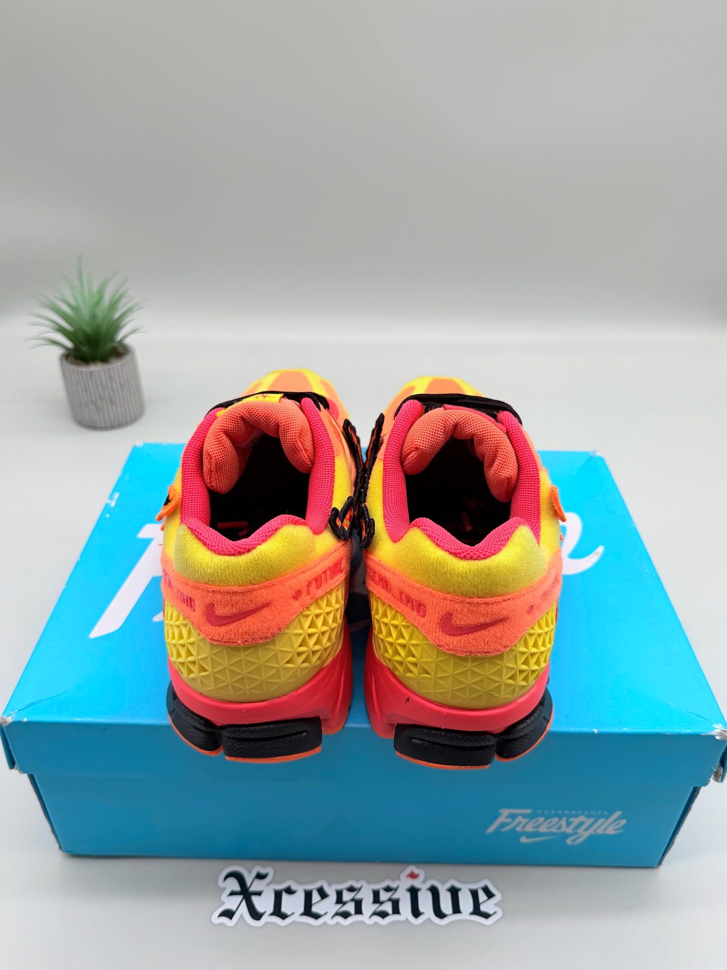 Nike Vomero 5 Doernbecher