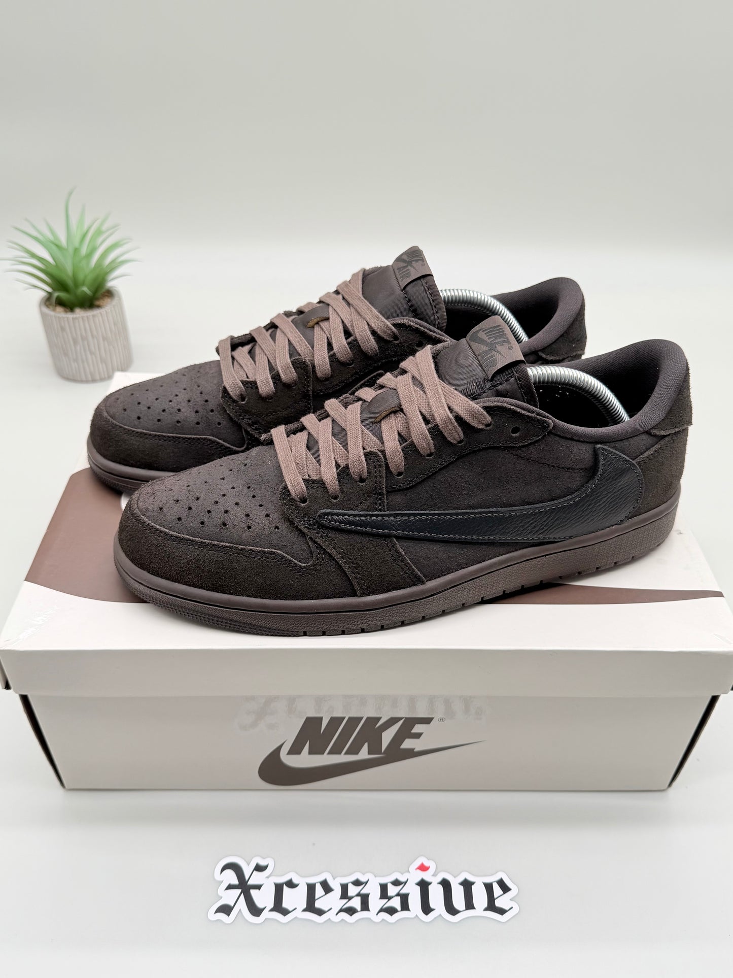 Jordan 1 Low Travis Scott Velvet