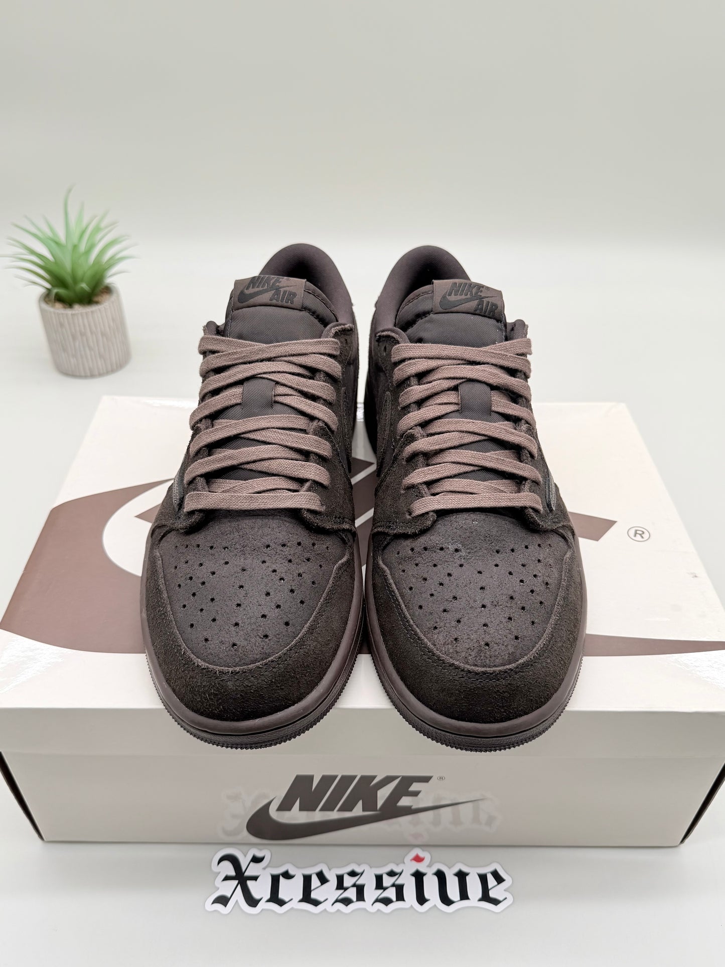 Jordan 1 Low Travis Scott Velvet