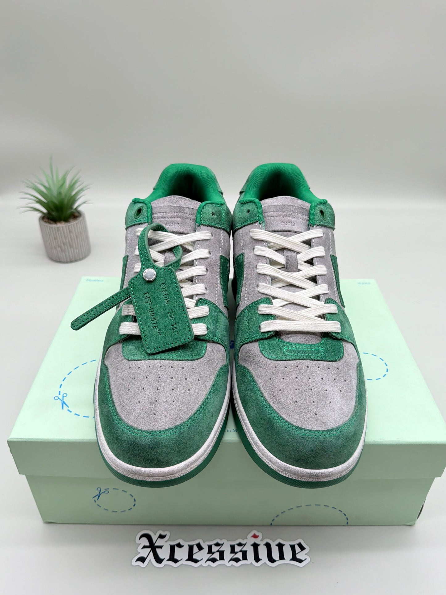 Off-White Out of Office Green Grey