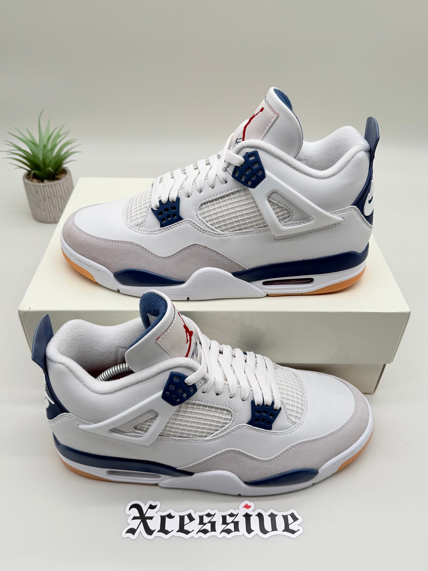 Jordan 4 SB Navy