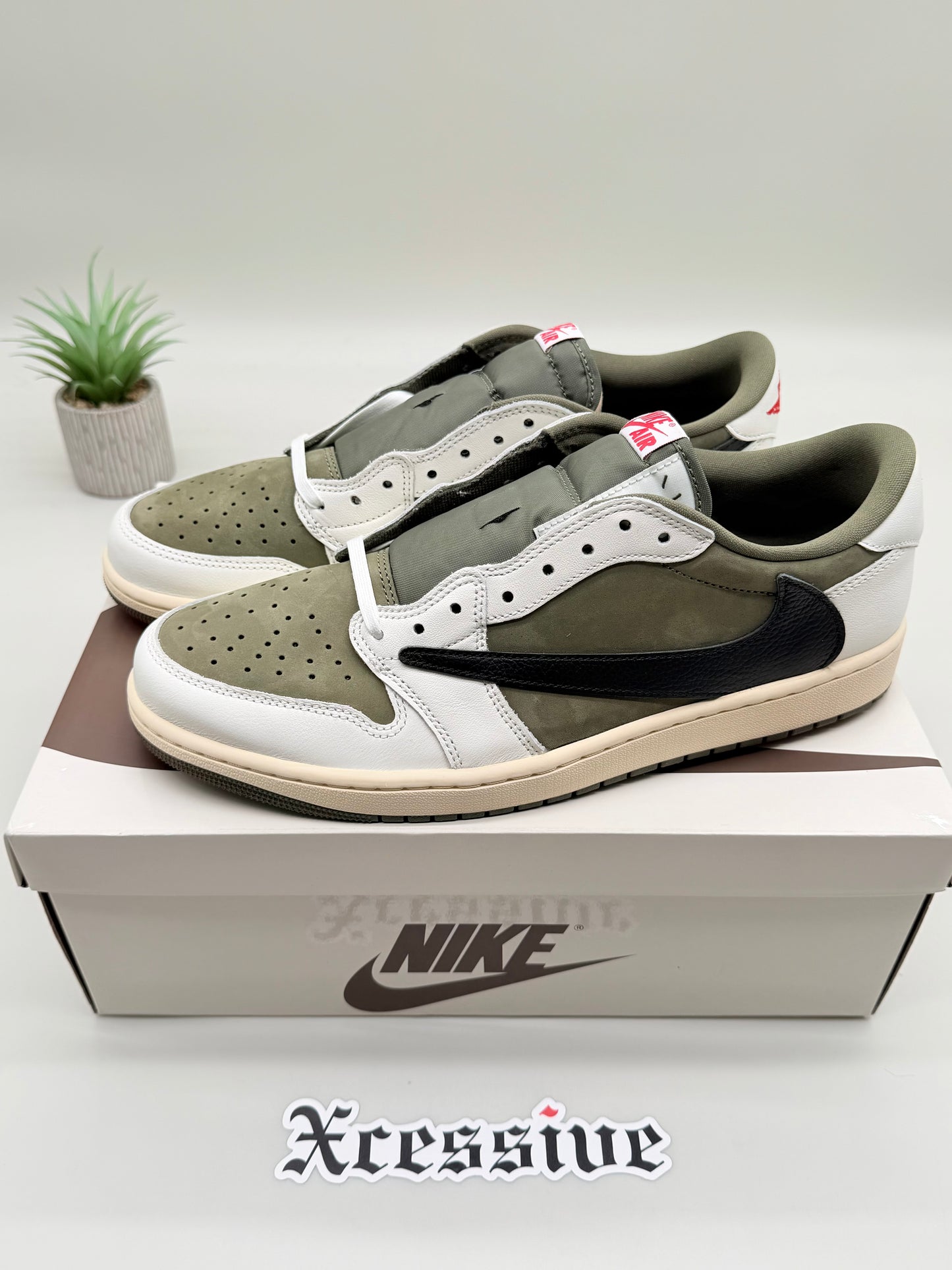 Jordan 1 Low Travis Scott Medium Olive