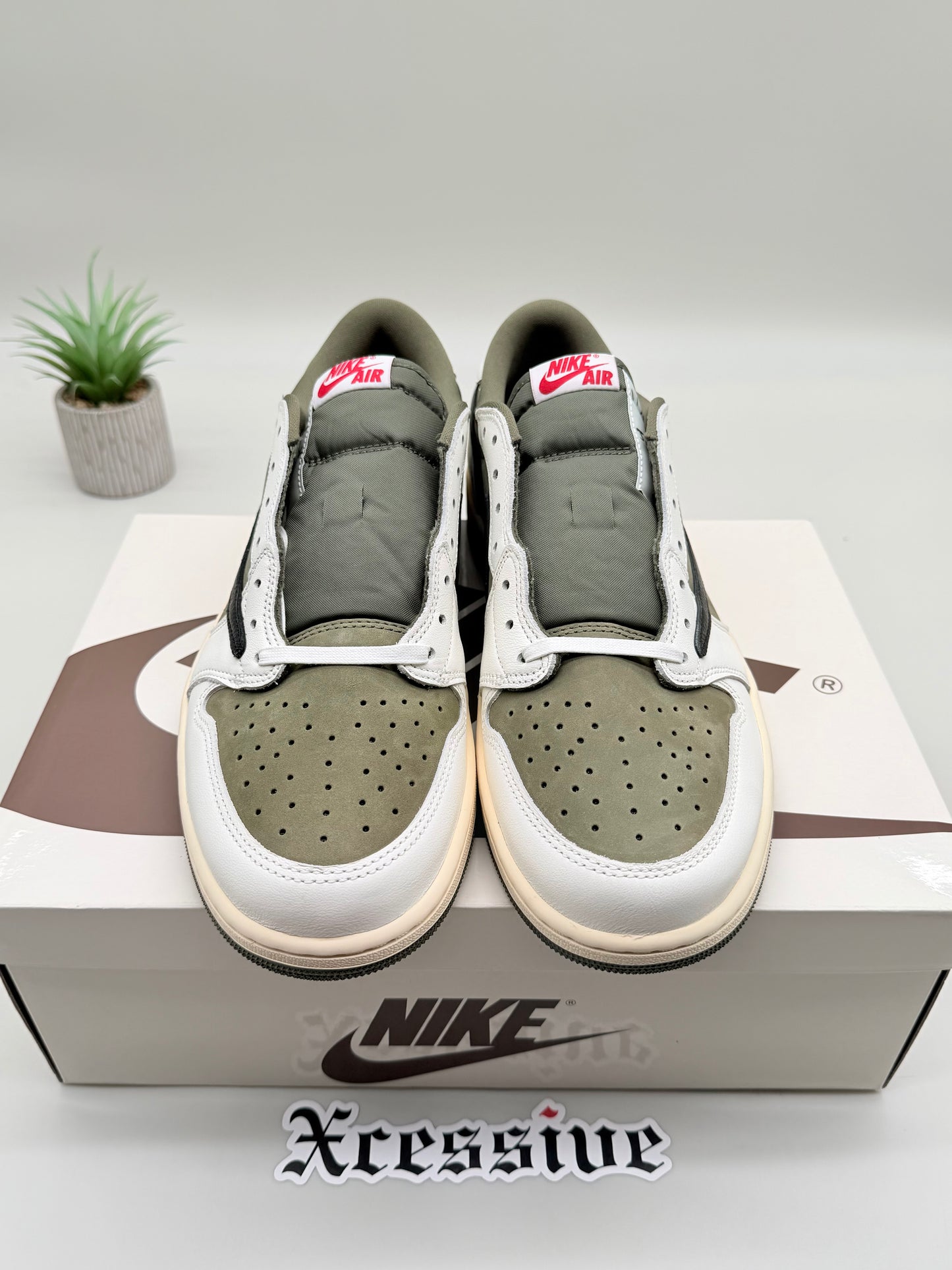 Jordan 1 Low Travis Scott Medium Olive
