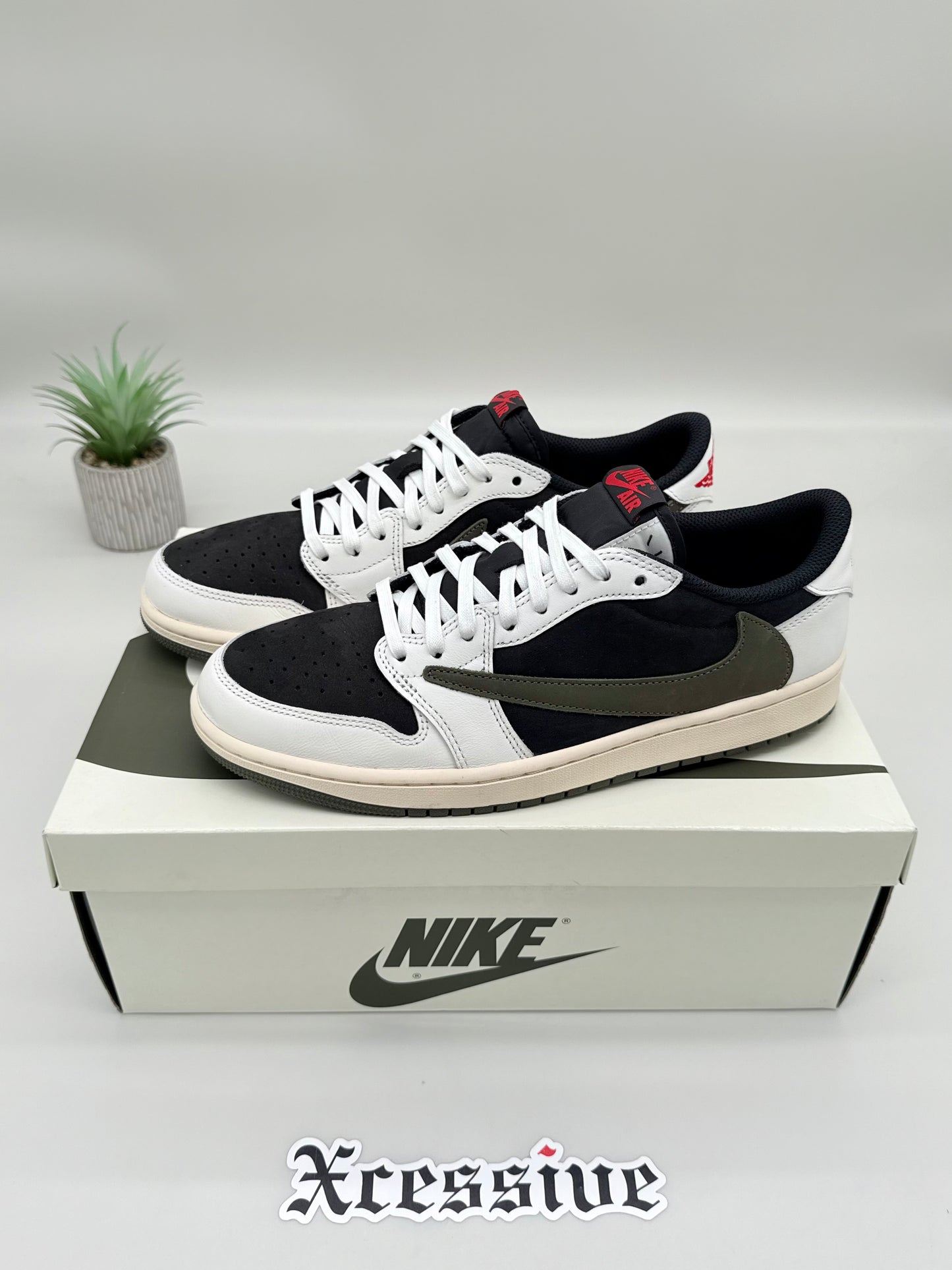 Jordan 1 Low Travis Scott Olive