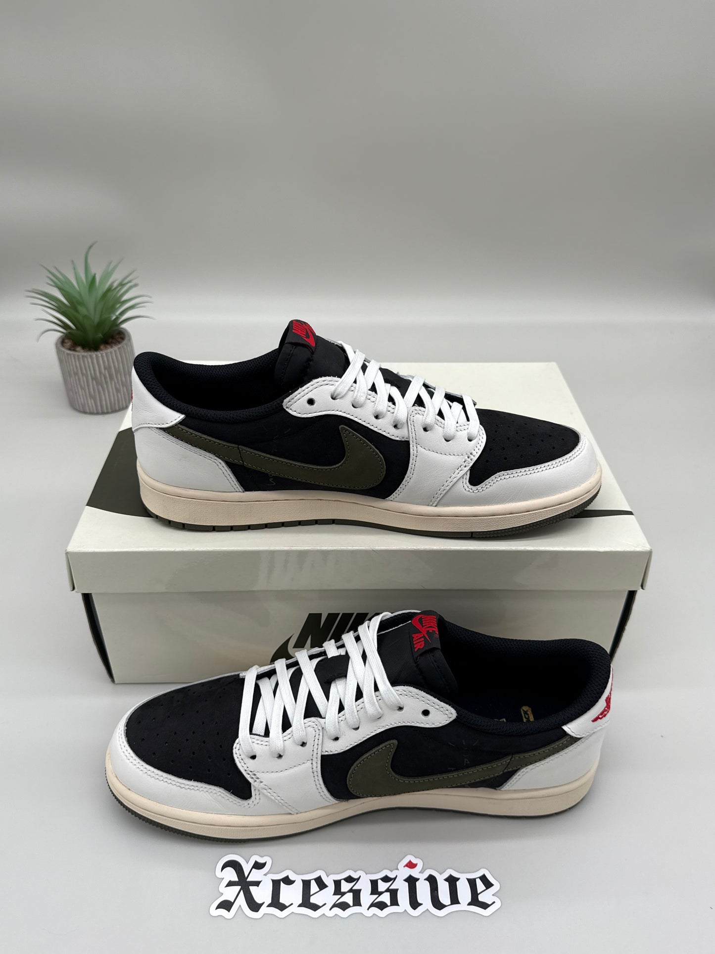 Jordan 1 Low Travis Scott Olive