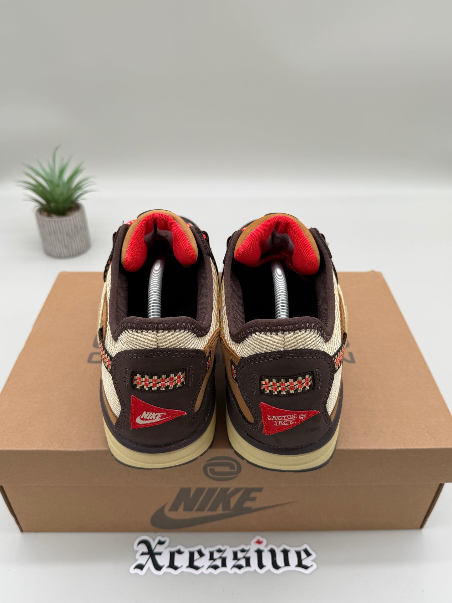 Nike Air Max 1 Travis Scott Baroque Brown